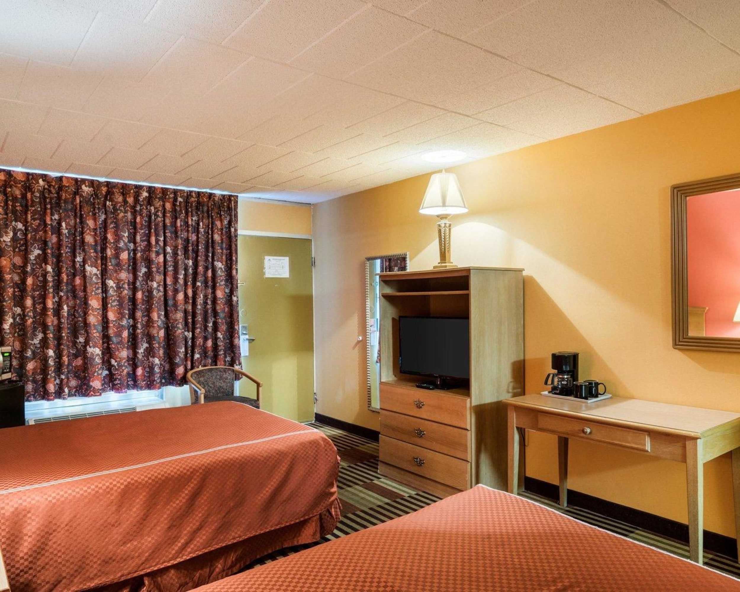 Gift card for Rodeway Inn University Gift card for Rodeway Inn University