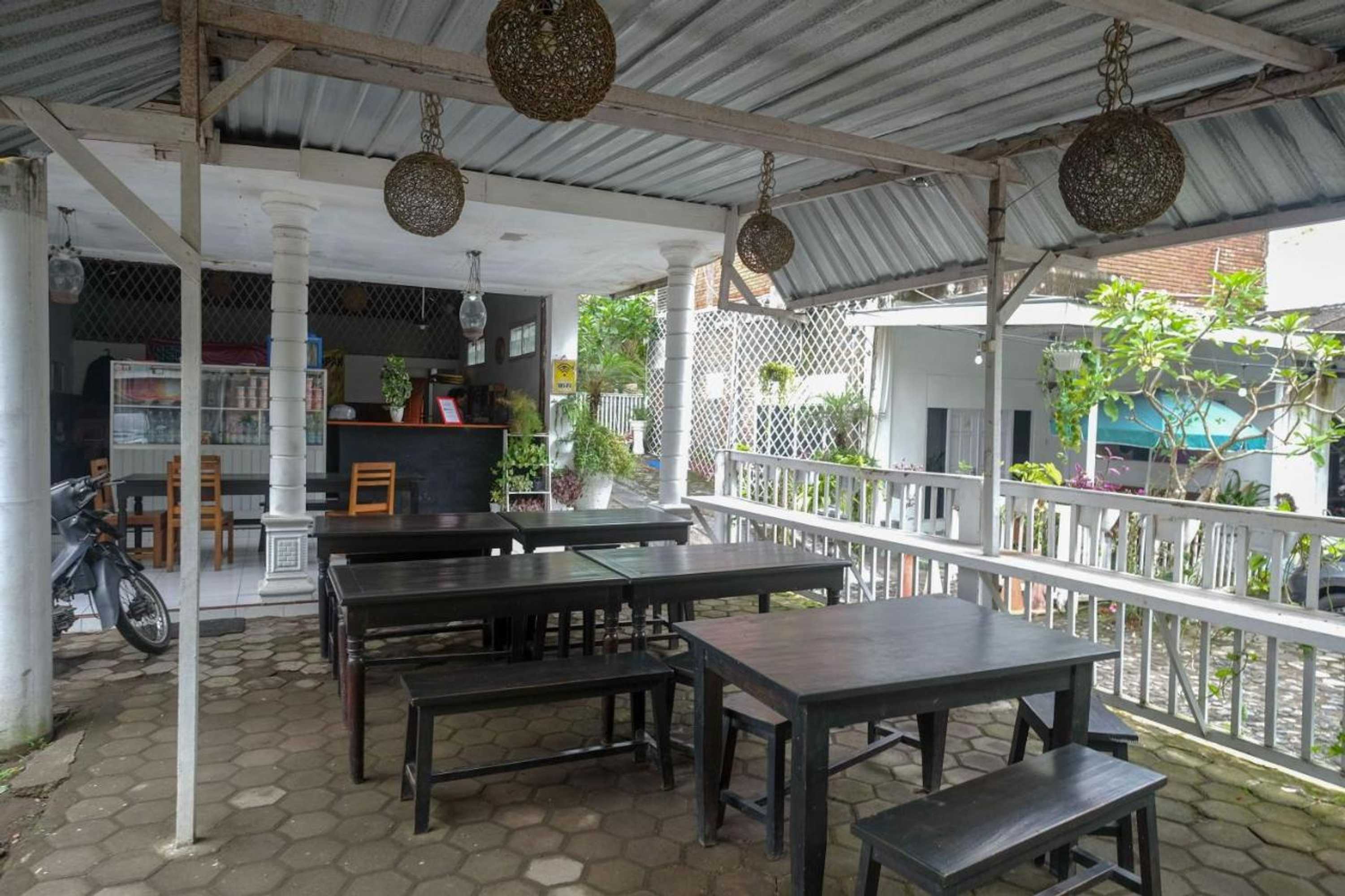 Gift card for Reddoorz at Paris Ocean