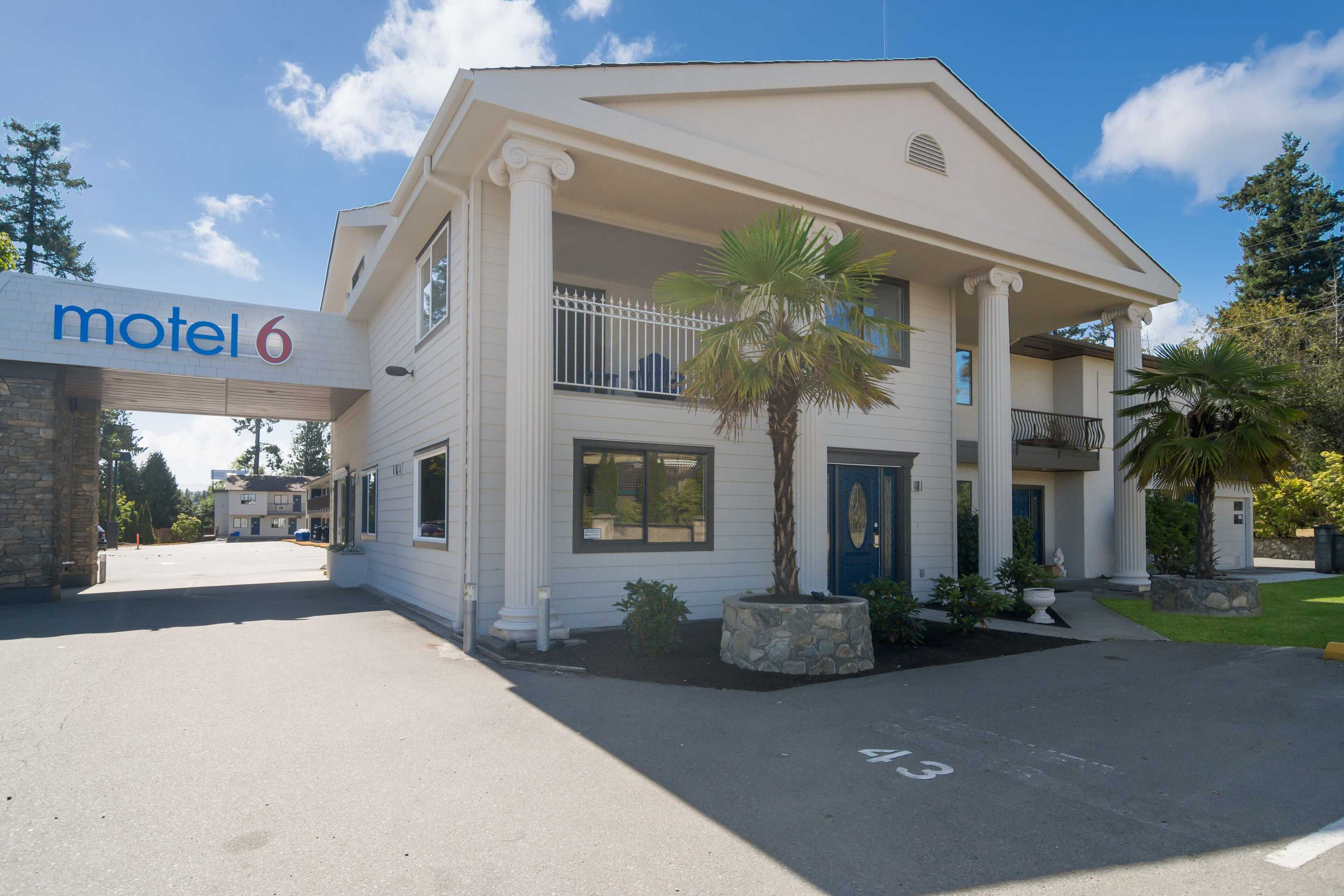 Gift card for Motel 6 Saanichton, BC - Victoria Airport Gift card for Motel 6 Saanichton, BC - Victoria Airport