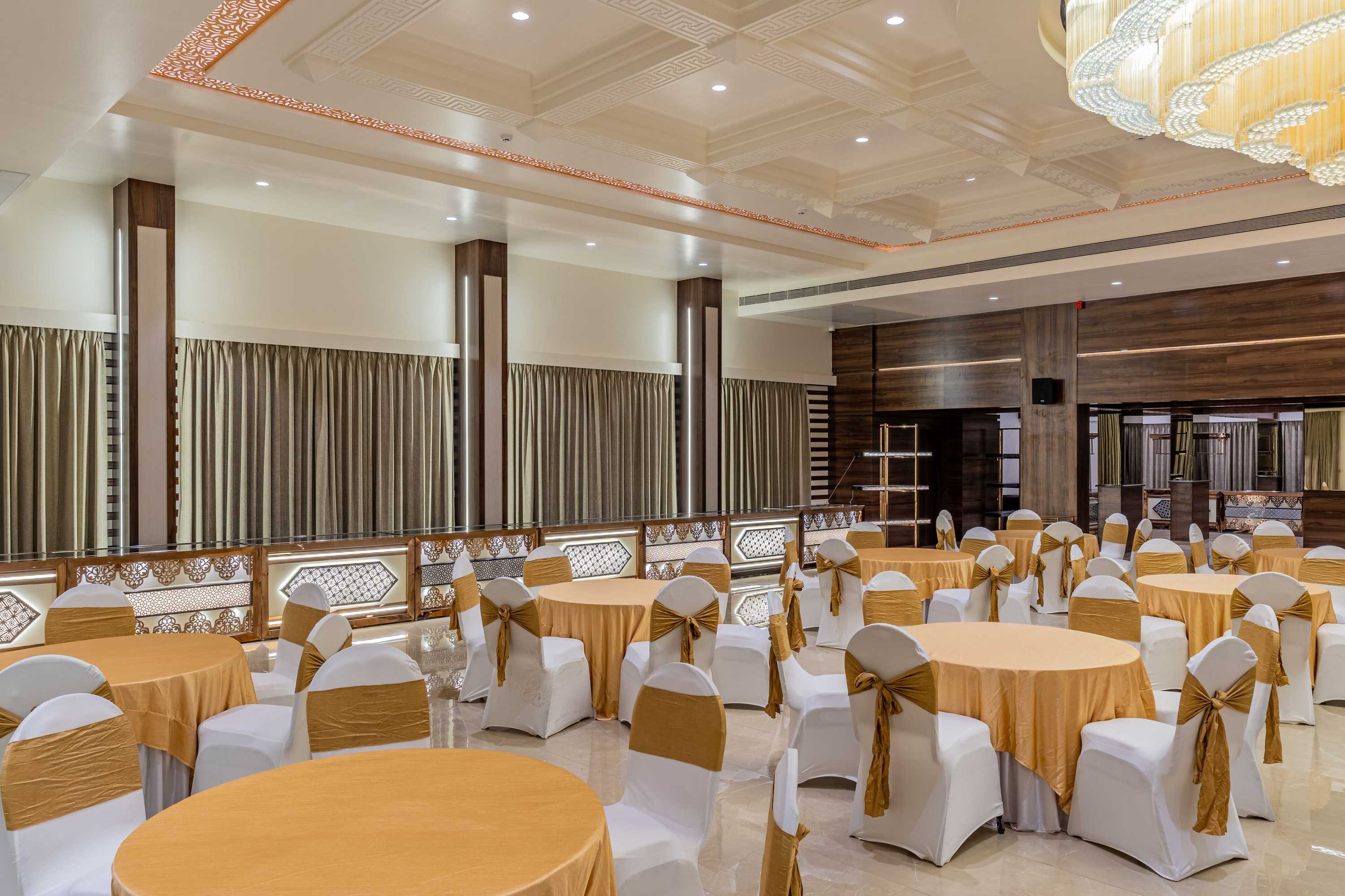 Gift card for Mastiff Grand The Sia Palace Suites & Banquets, Khopoli (nr. Imagica) Gift card for Mastiff Grand The Sia Palace Suites & Banquets, Khopoli (nr. Imagica)