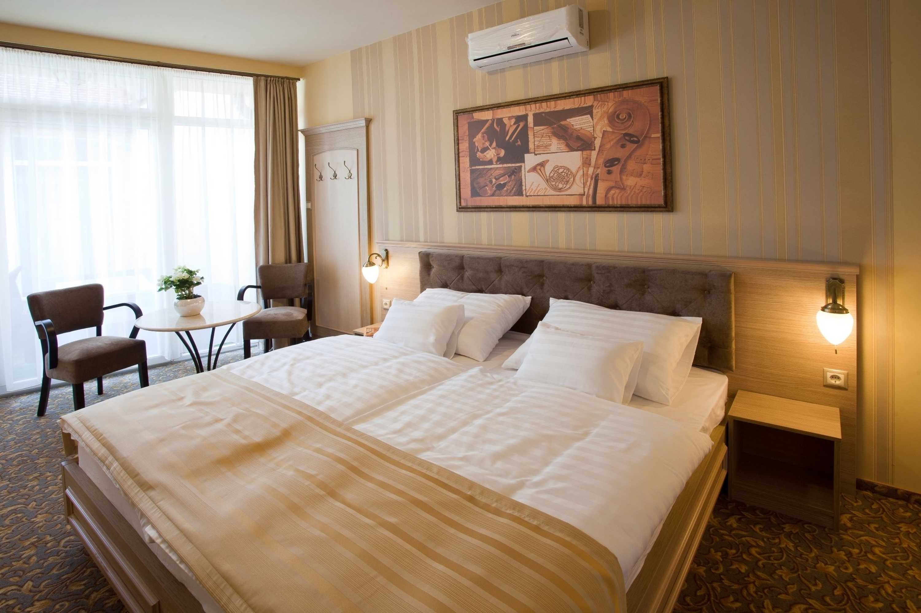 Gift card for Barokk Hotel Promenád Gyor Gift card for Barokk Hotel Promenád Gyor