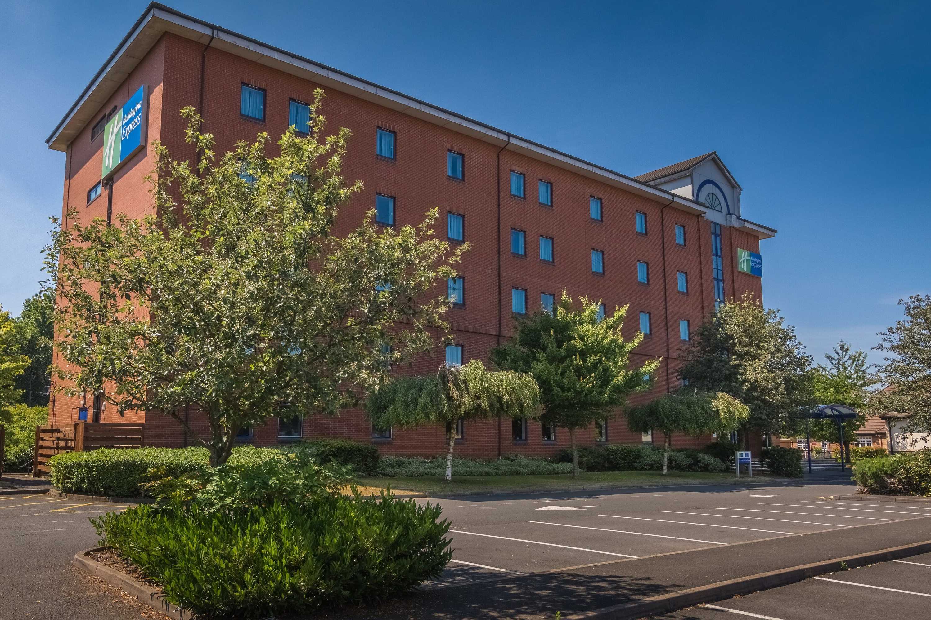 Gift card for Holiday Inn Express Birmingham - Castle Bromwich by Ihg Gift card for Holiday Inn Express Birmingham - Castle Bromwich by Ihg