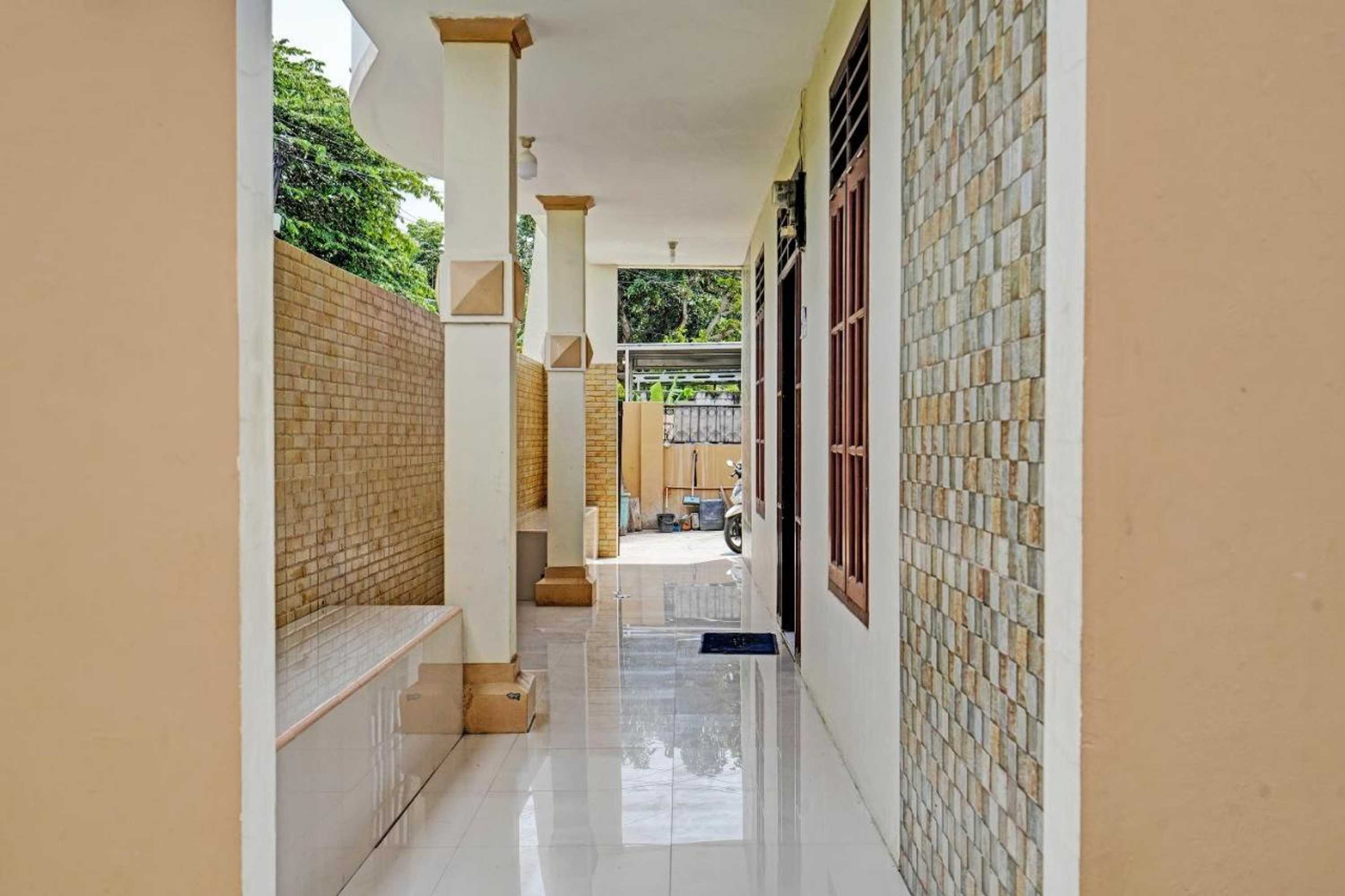 Gift card for Oyo 92062 Pondok Aurel Wahidin