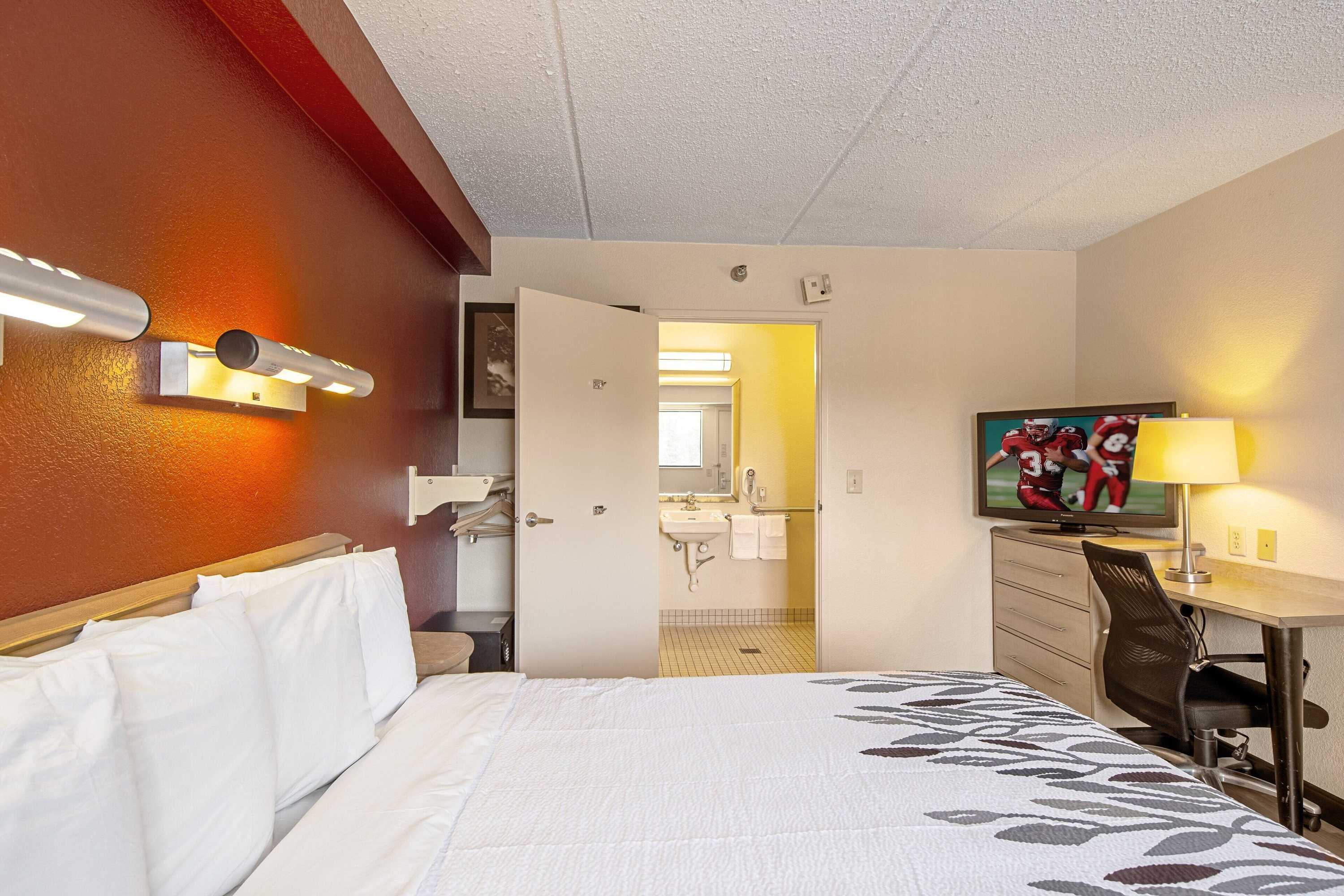 Gift card for Red Roof Inn Albany Airport Gift card for Red Roof Inn Albany Airport