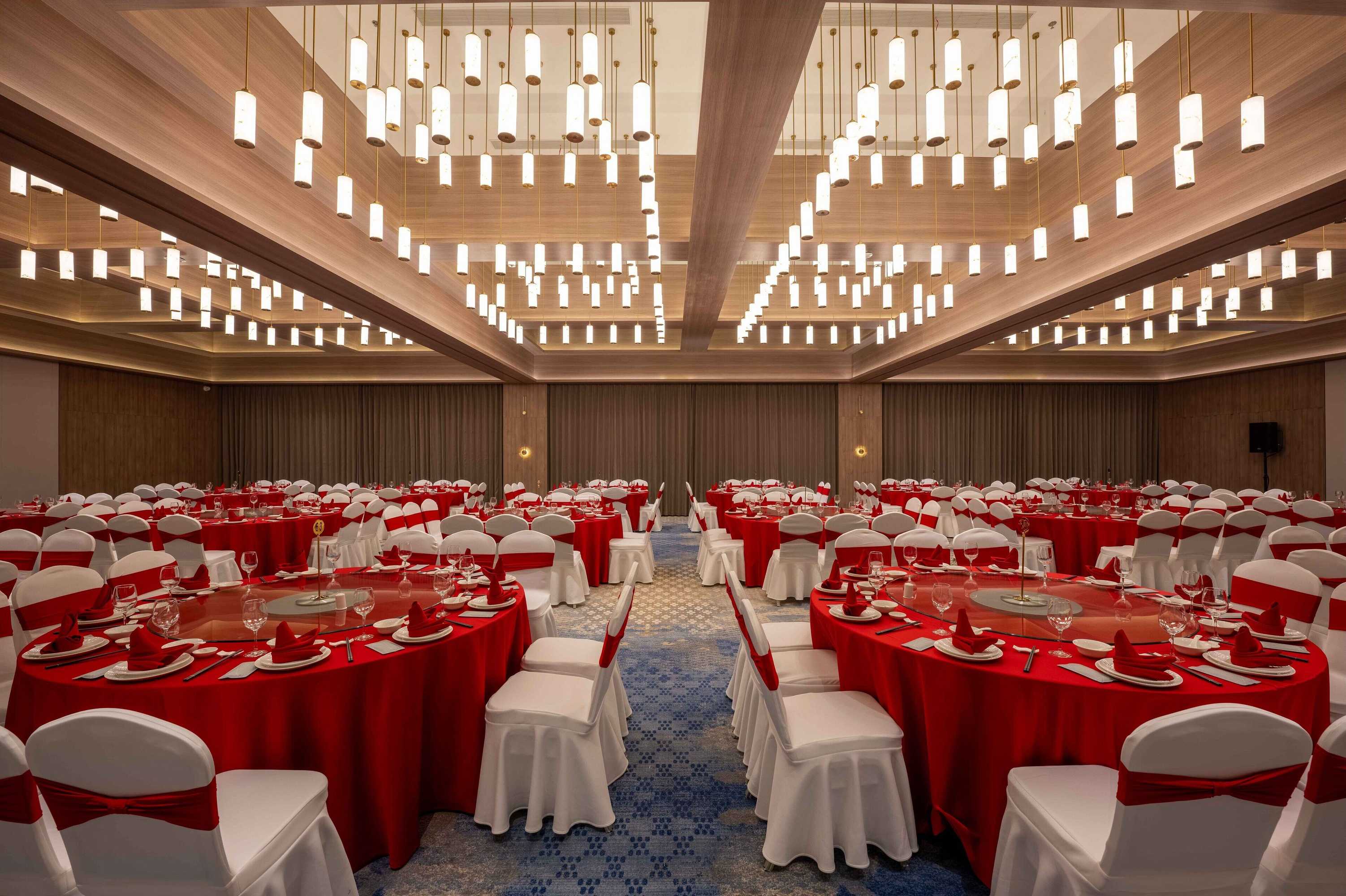 Gift card for Holiday Inn Express Yuhuan Wetland Park by Ihg
