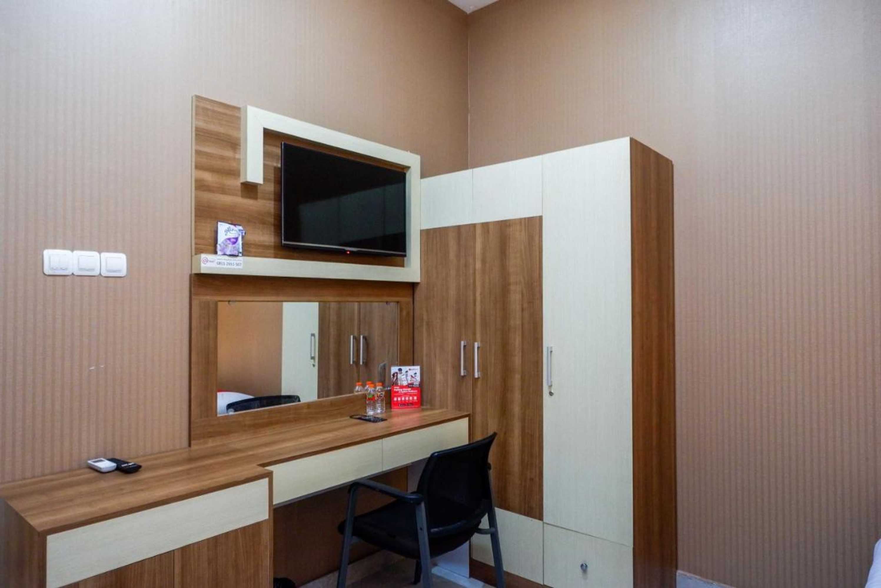 Gift card for Reddoorz Near Simpang Tujuh Kudus