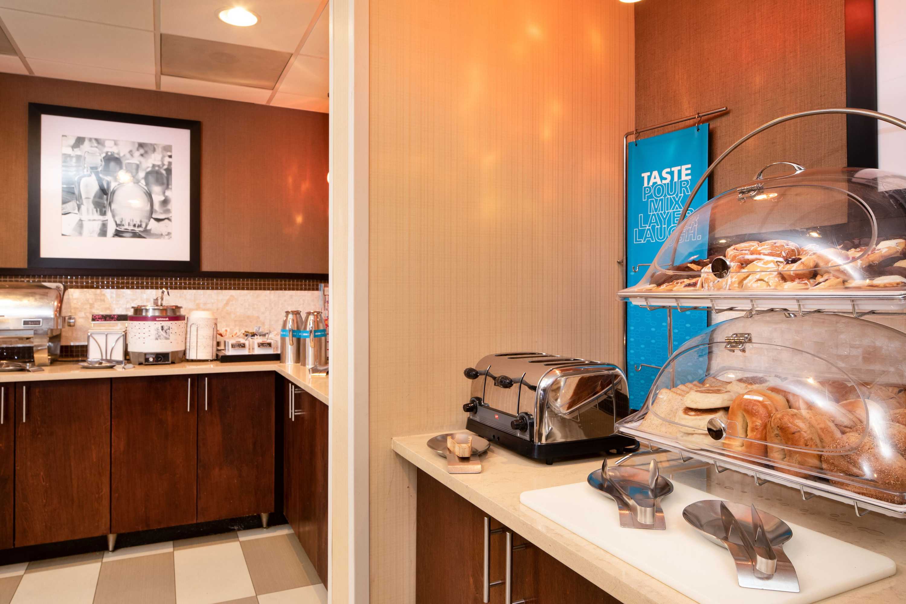 Gift card for Hampton Inn Charleston-Southridge Gift card for Hampton Inn Charleston-Southridge