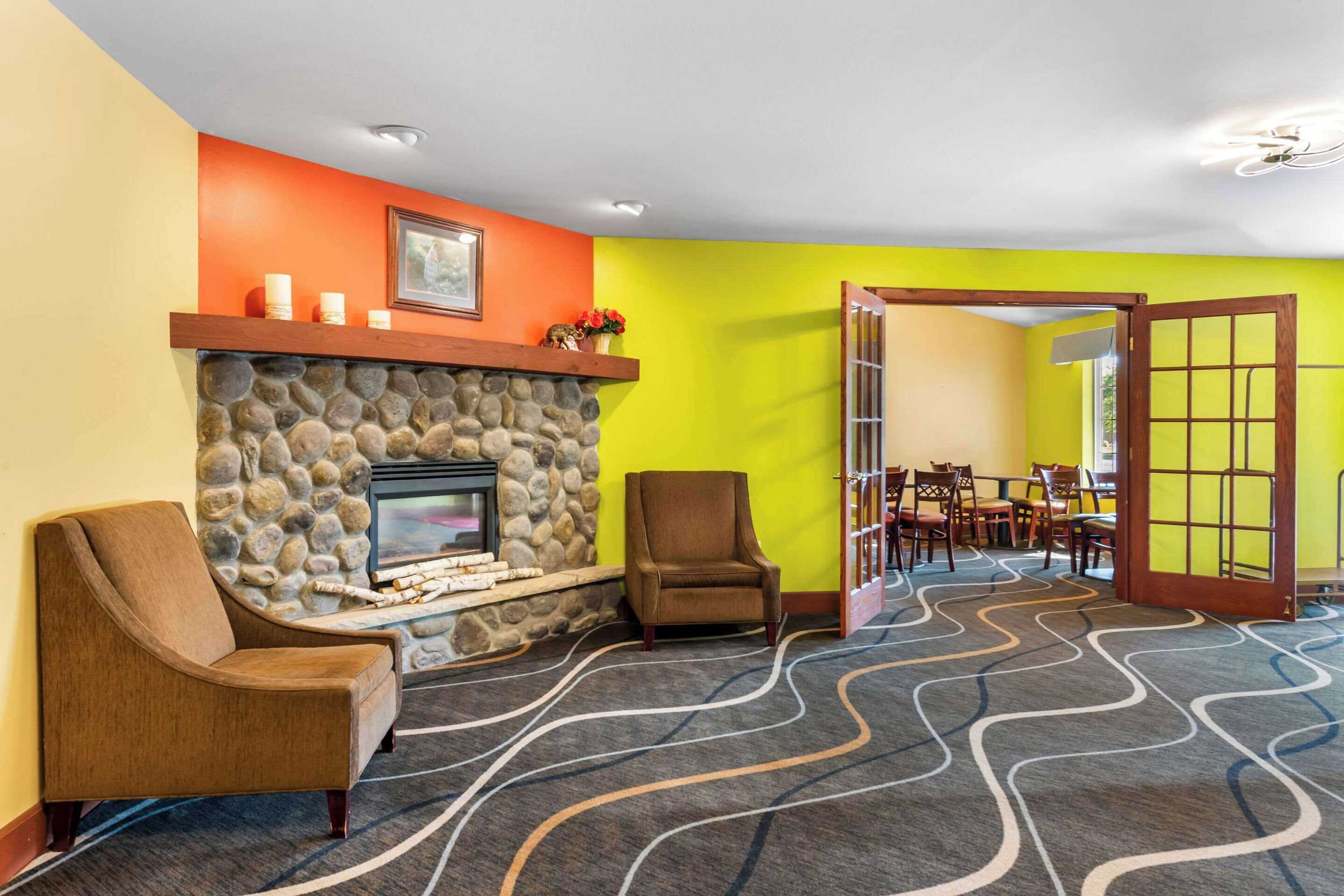 Gift card for Econo Lodge Inn & Suites Gift card for Econo Lodge Inn & Suites