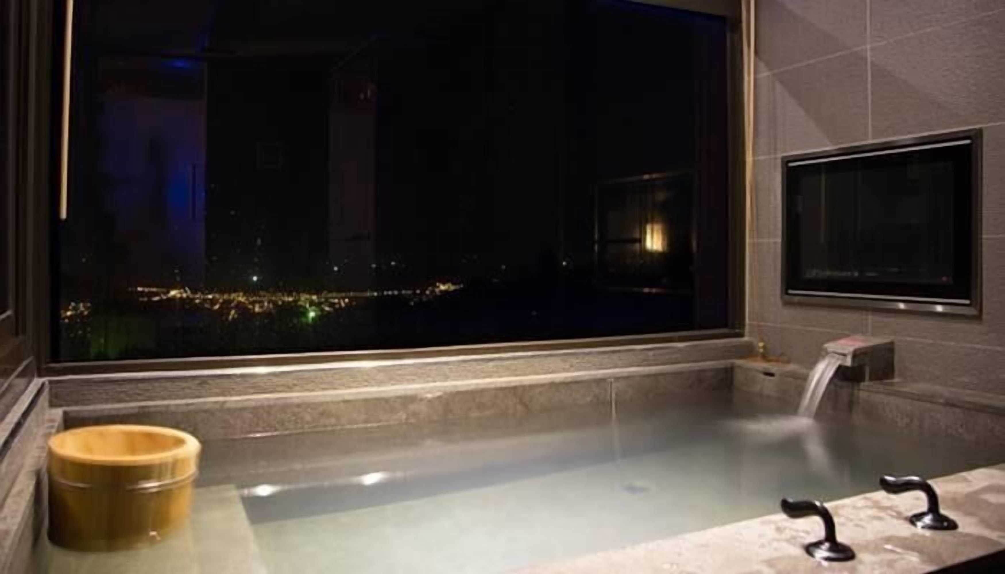 Gift card for Jia Xin Hot Spring Resort Yangming Shan