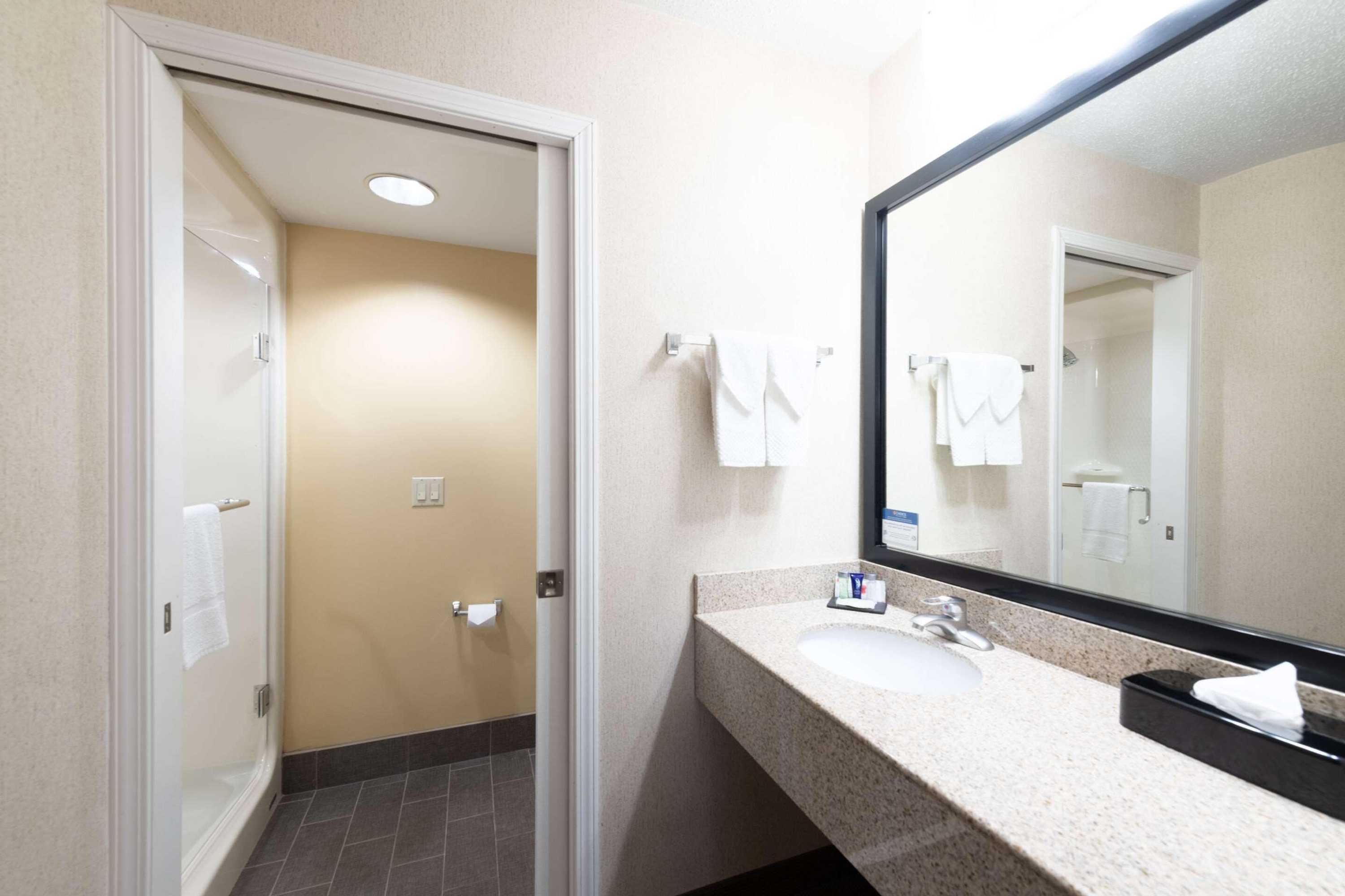 Gift card for Sleep Inn & Suites Green Bay South Gift card for Sleep Inn & Suites Green Bay South