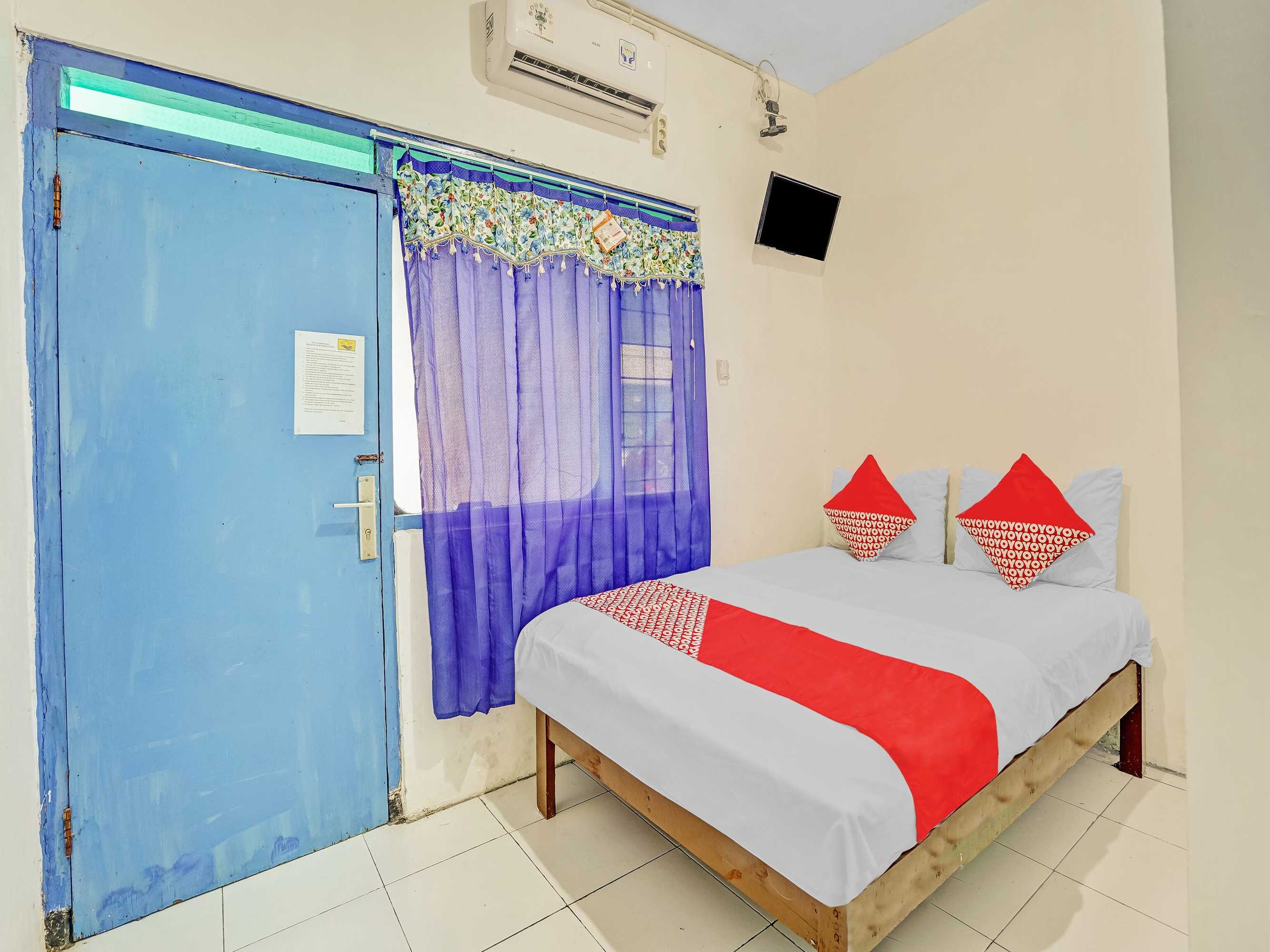 Gift card for Oyo Life 90523 Homestay Jenggolo Gift card for Oyo Life 90523 Homestay Jenggolo