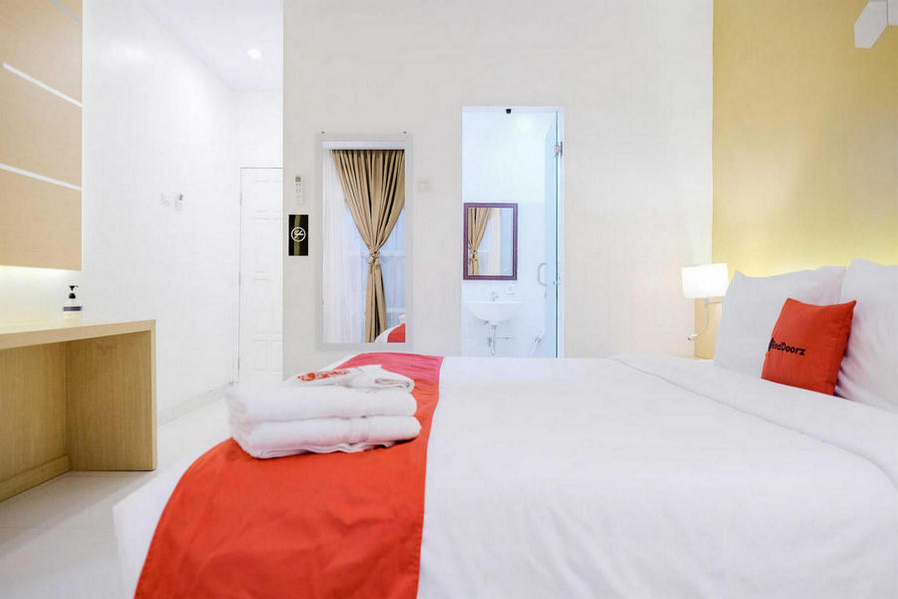 Gift card for Reddoorz Plus Syariah Near Museum Lampung Gift card for Reddoorz Plus Syariah Near Museum Lampung