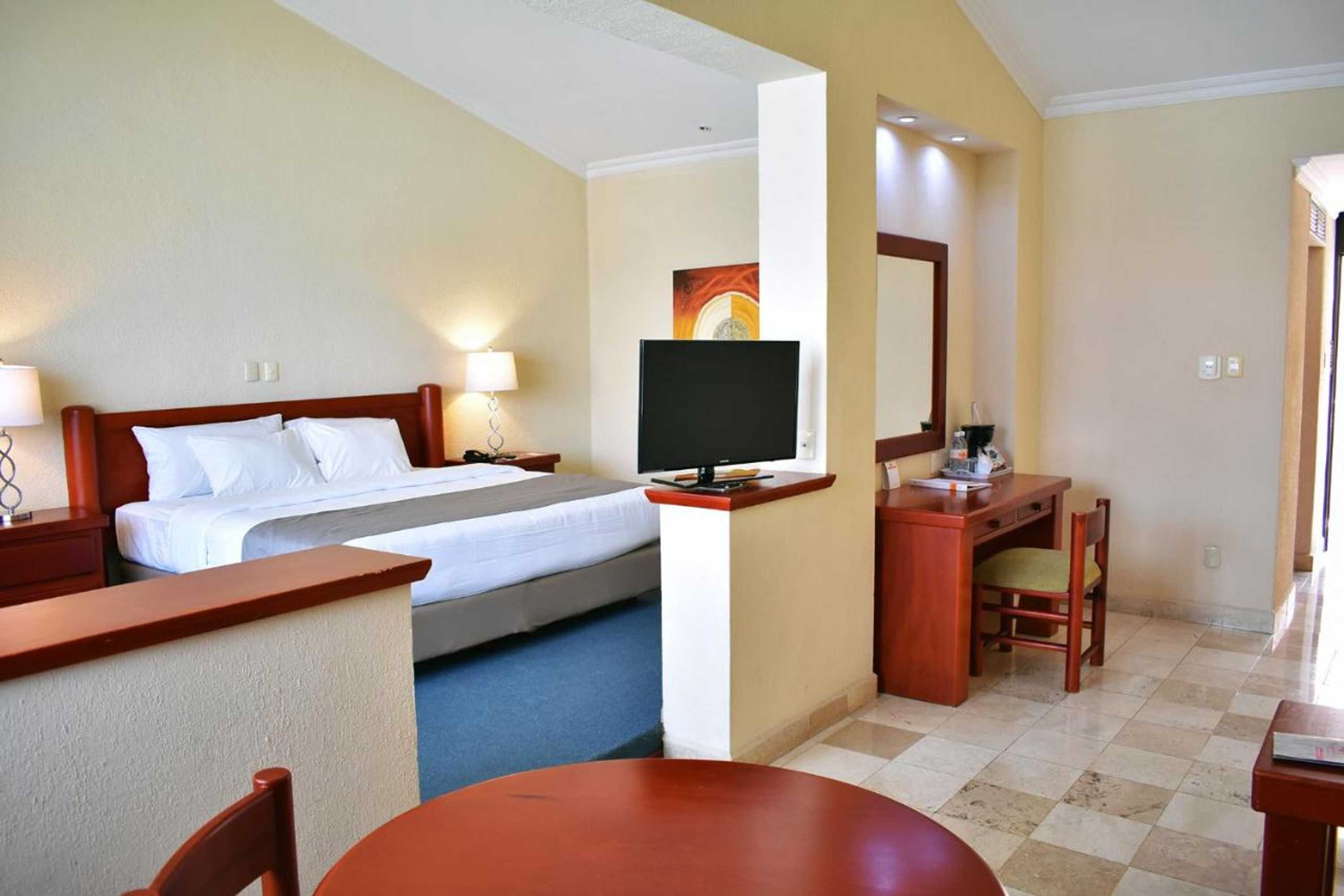 Gift card for La Posada Hotel & Suites Gift card for La Posada Hotel & Suites