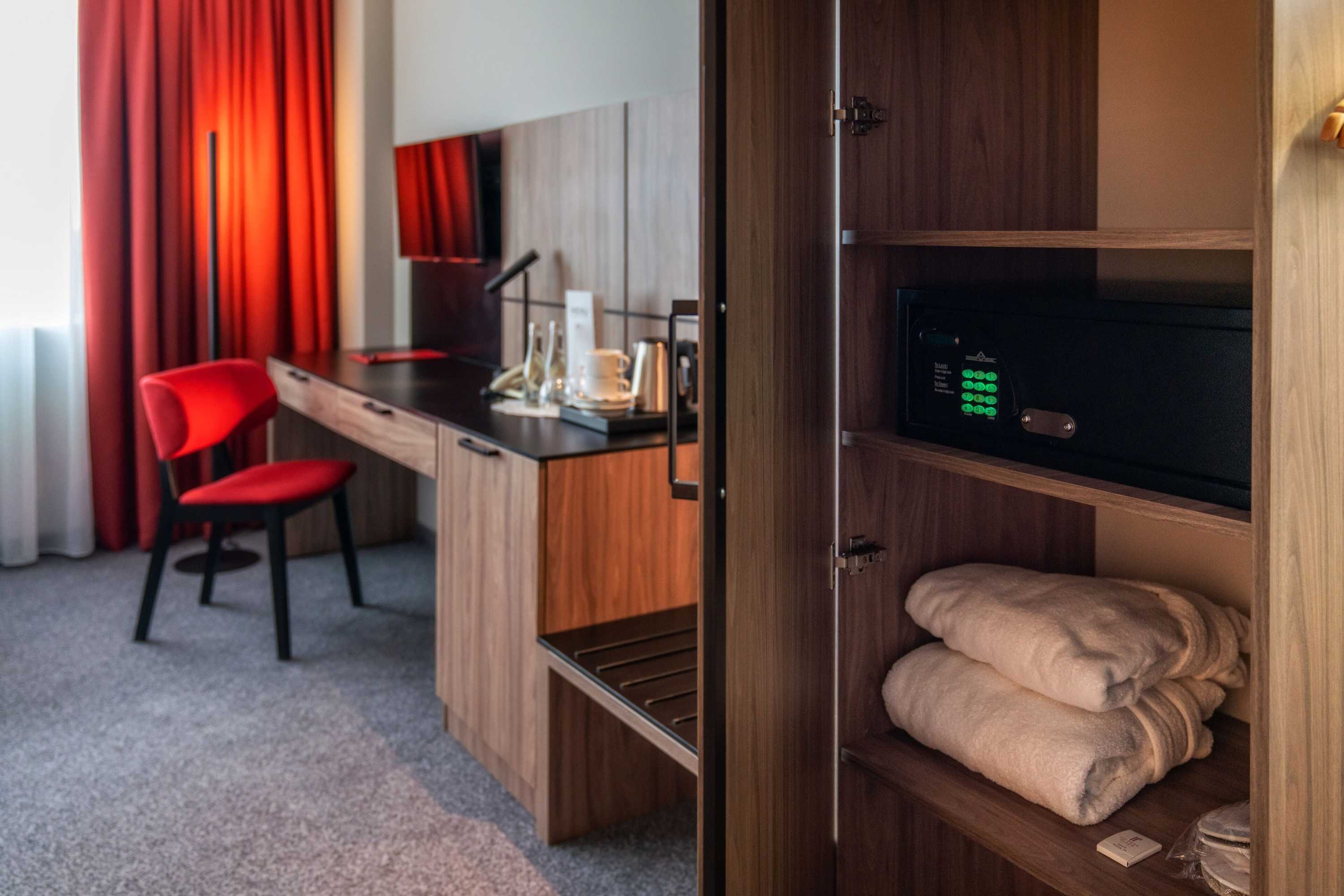 Gift card for Hotel HP Park Plaza Wroclaw Gift card for Hotel HP Park Plaza Wroclaw