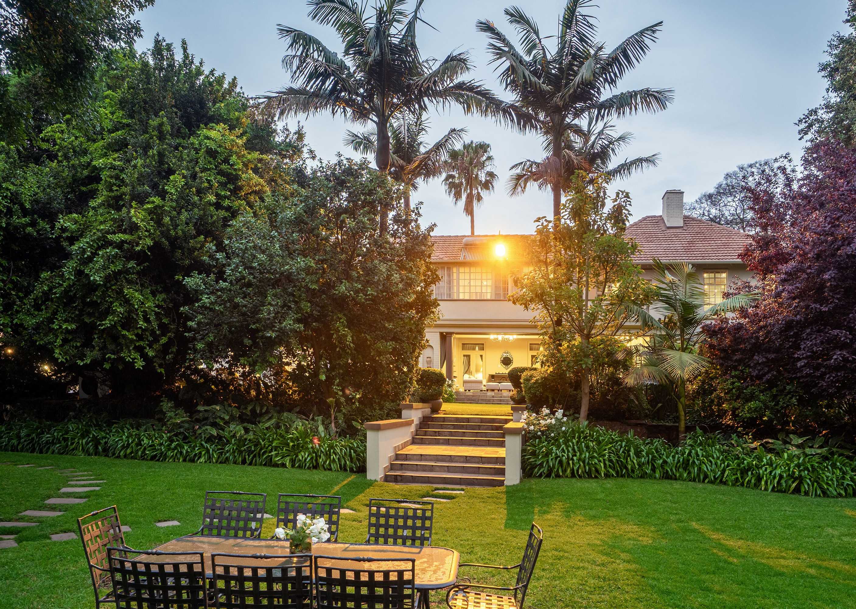 Gift card for 10 2nd Avenue Houghton Estate by Dream Resorts Gift card for 10 2nd Avenue Houghton Estate by Dream Resorts