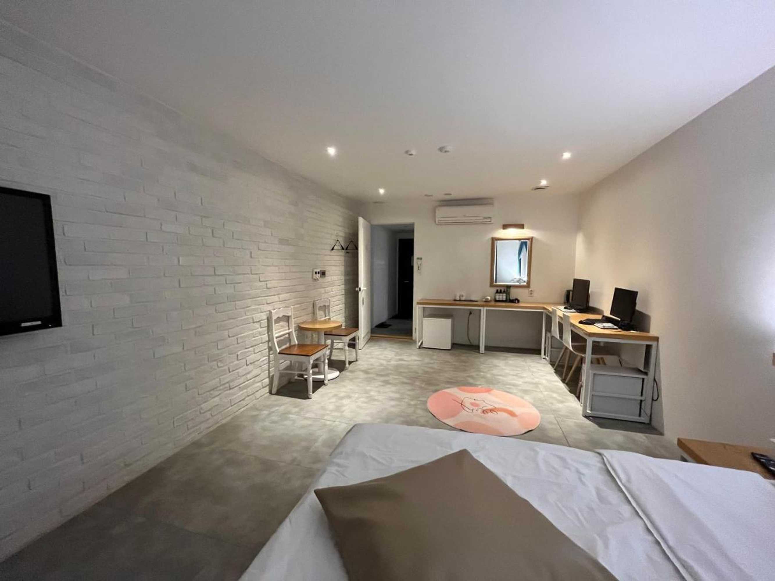 Gift card for Yaja Hwajeong Station