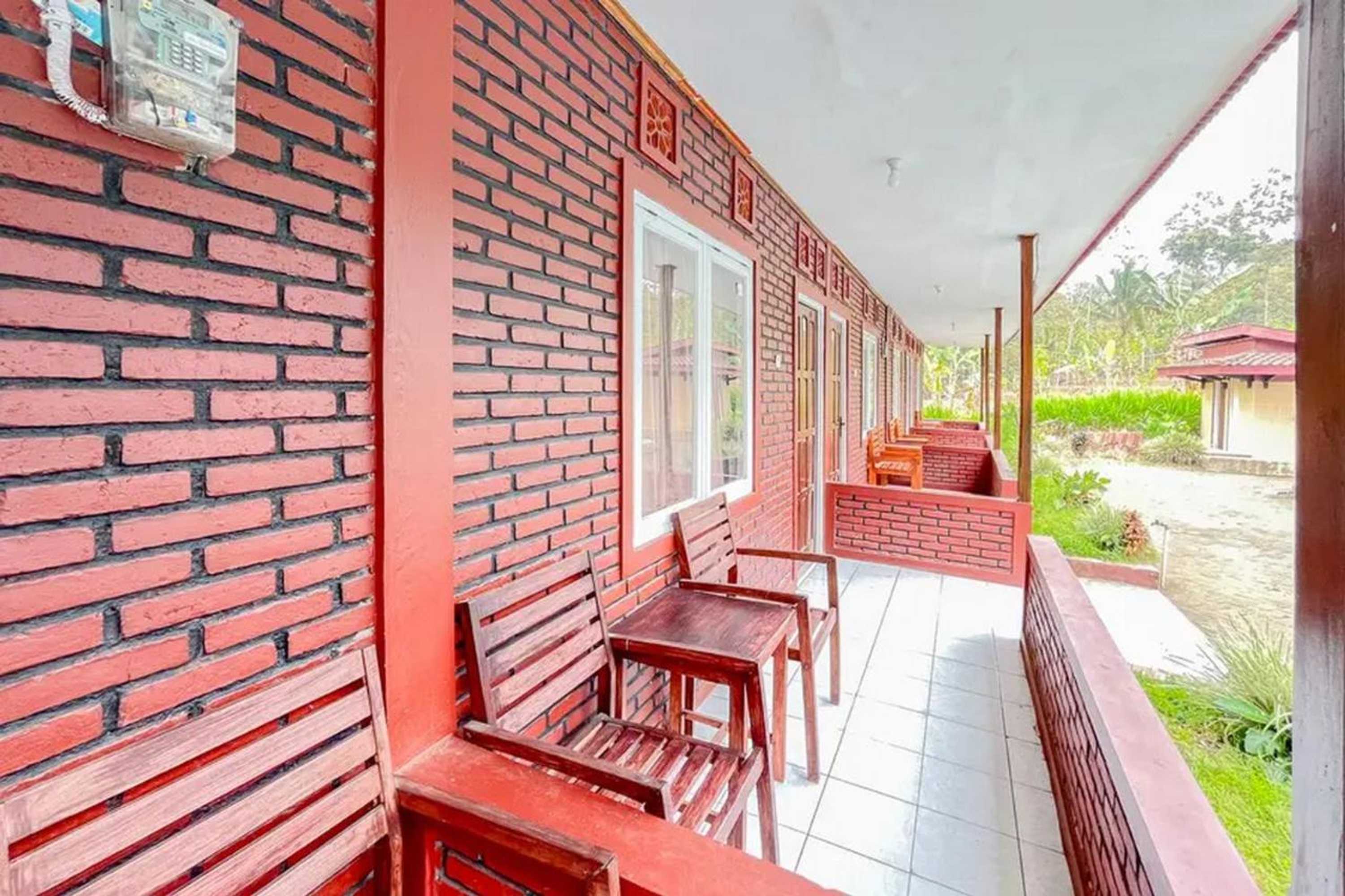 Gift card for Villa Kampoeng City Wonosalam Mitra Reddoorz