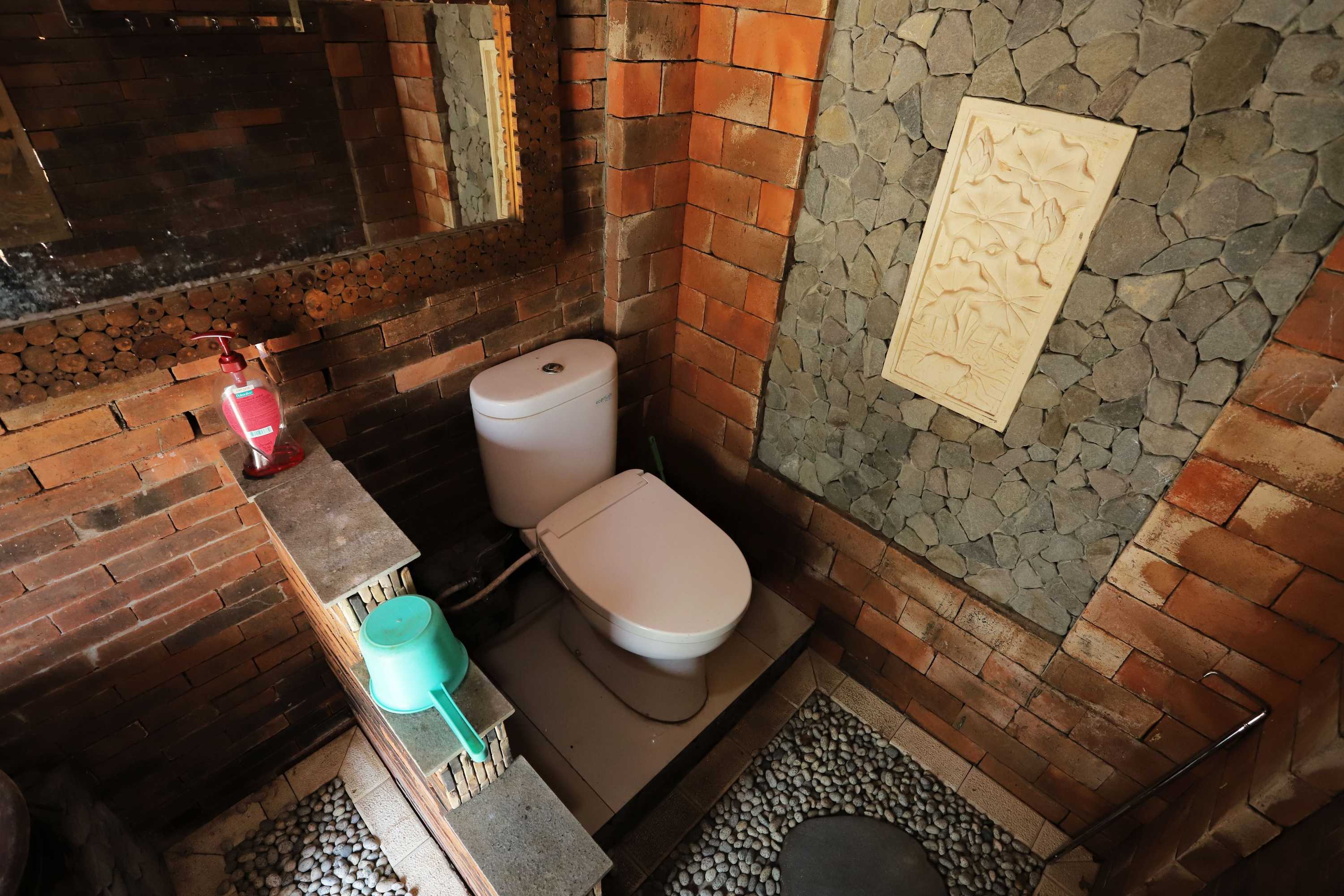 Gift card for Newalaskuliner & Homestaywatulumbung Gift card for Newalaskuliner & Homestaywatulumbung