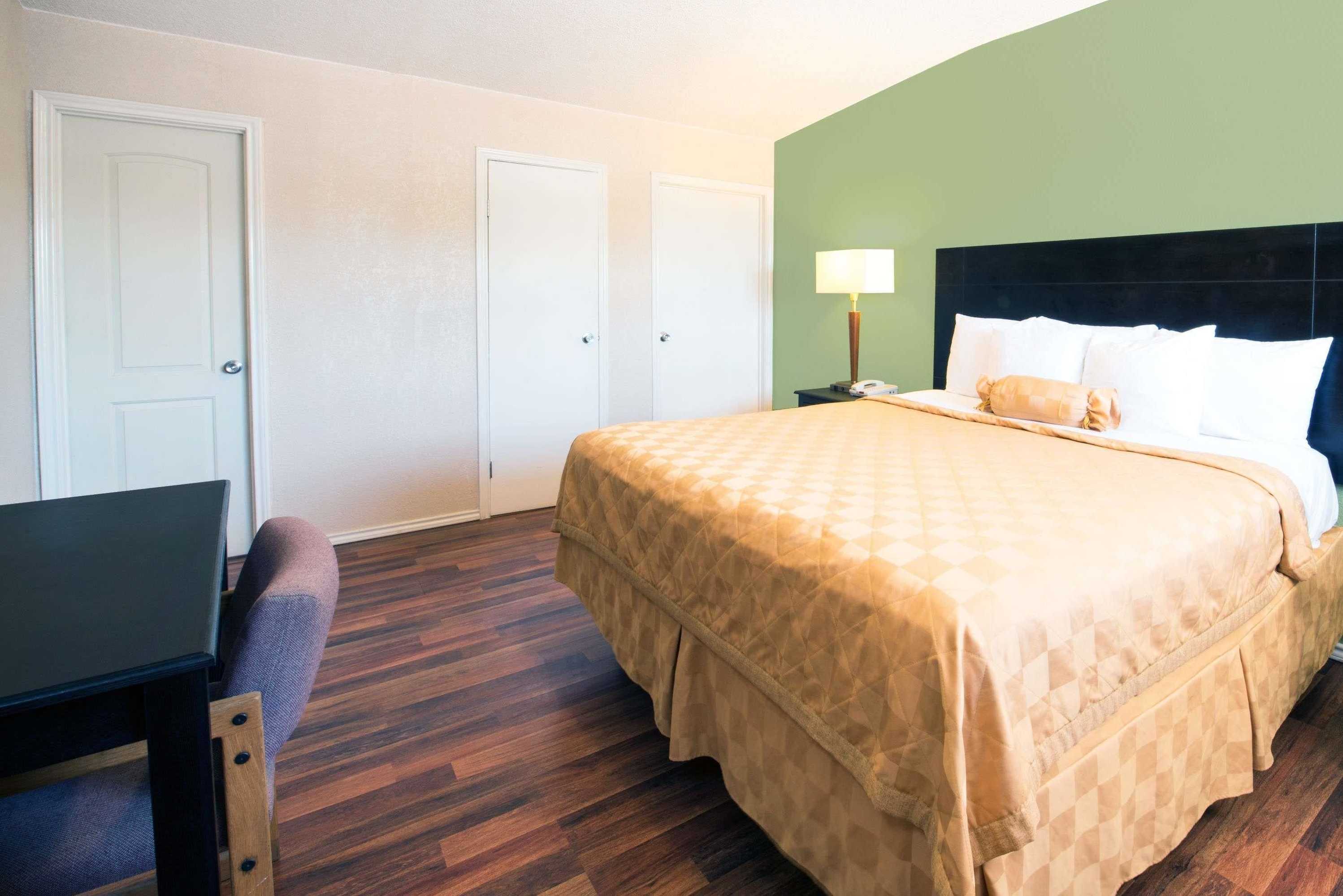 Gift card for Executive Inn & Kitchenette Suites Gift card for Executive Inn & Kitchenette Suites