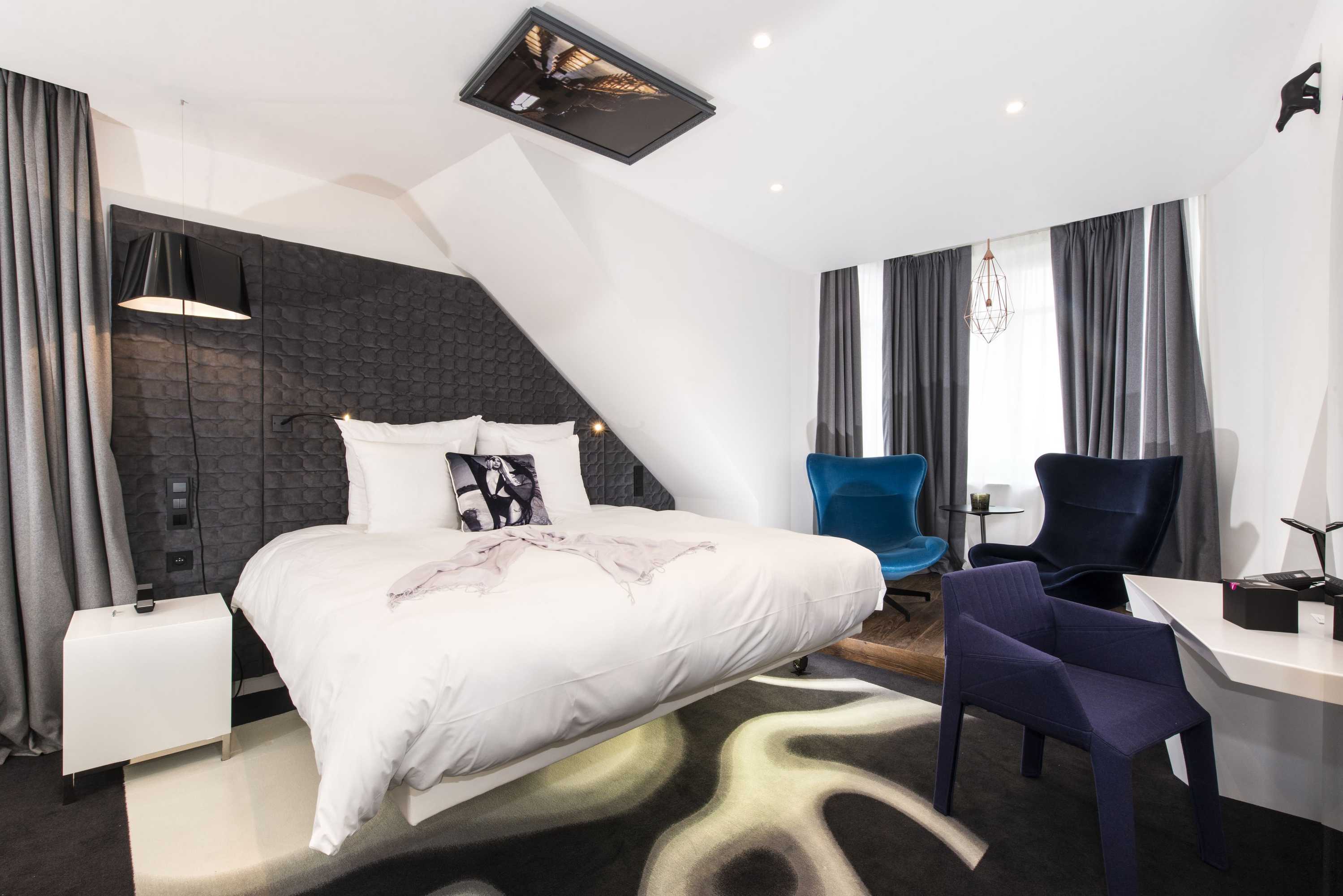 Gift card for Vertigo Hotel, Dijon, a Member of Design Hotels Gift card for Vertigo Hotel, Dijon, a Member of Design Hotels