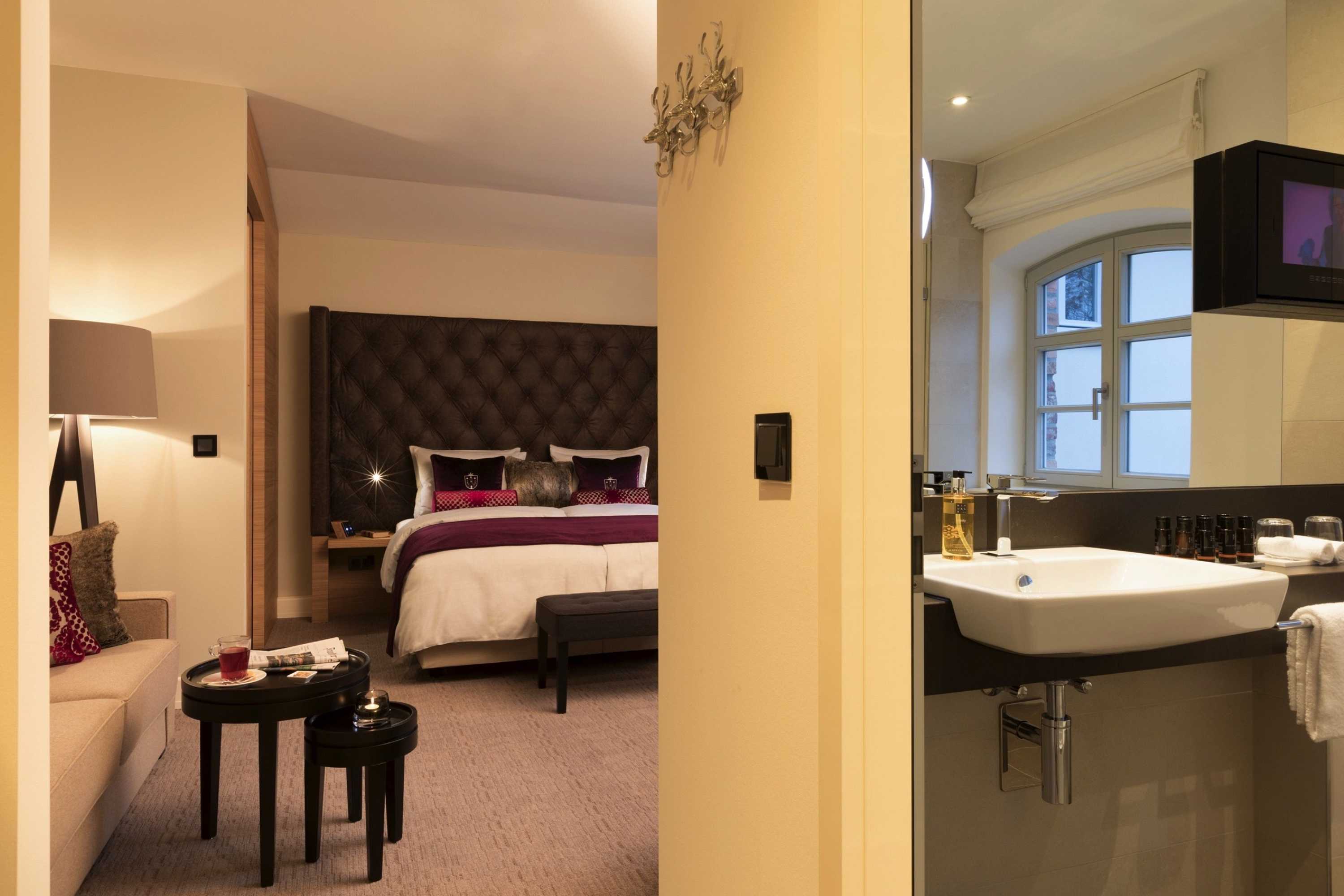 Gift card for Hotel Brunnenhaus Schloss Landau Gift card for Hotel Brunnenhaus Schloss Landau