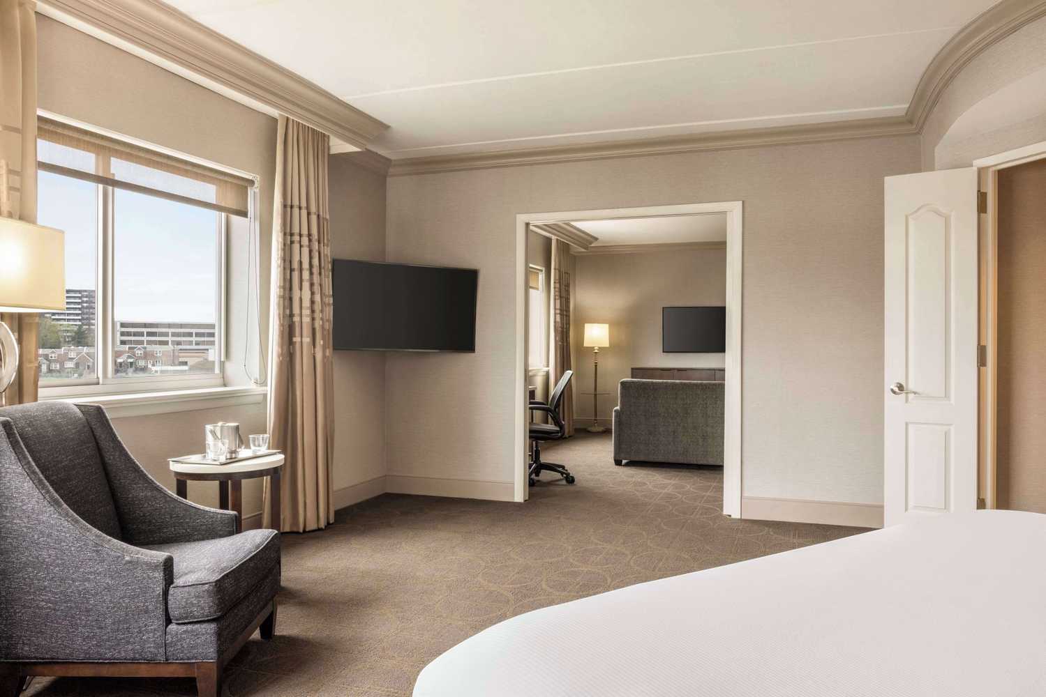 Gift card for Hilton Philadelphia City Avenue
