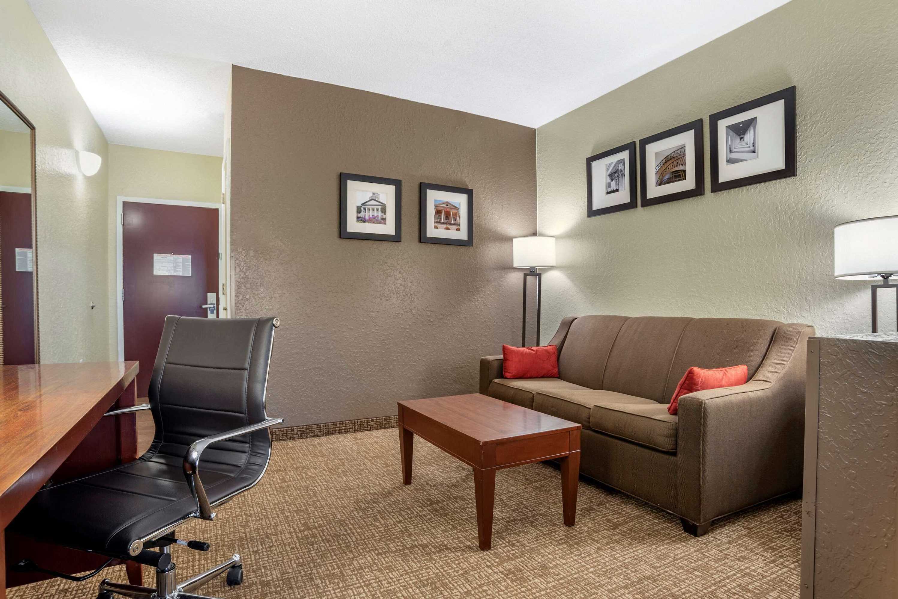 Gift card for Comfort Inn & Suites Marianna I-10 Gift card for Comfort Inn & Suites Marianna I-10