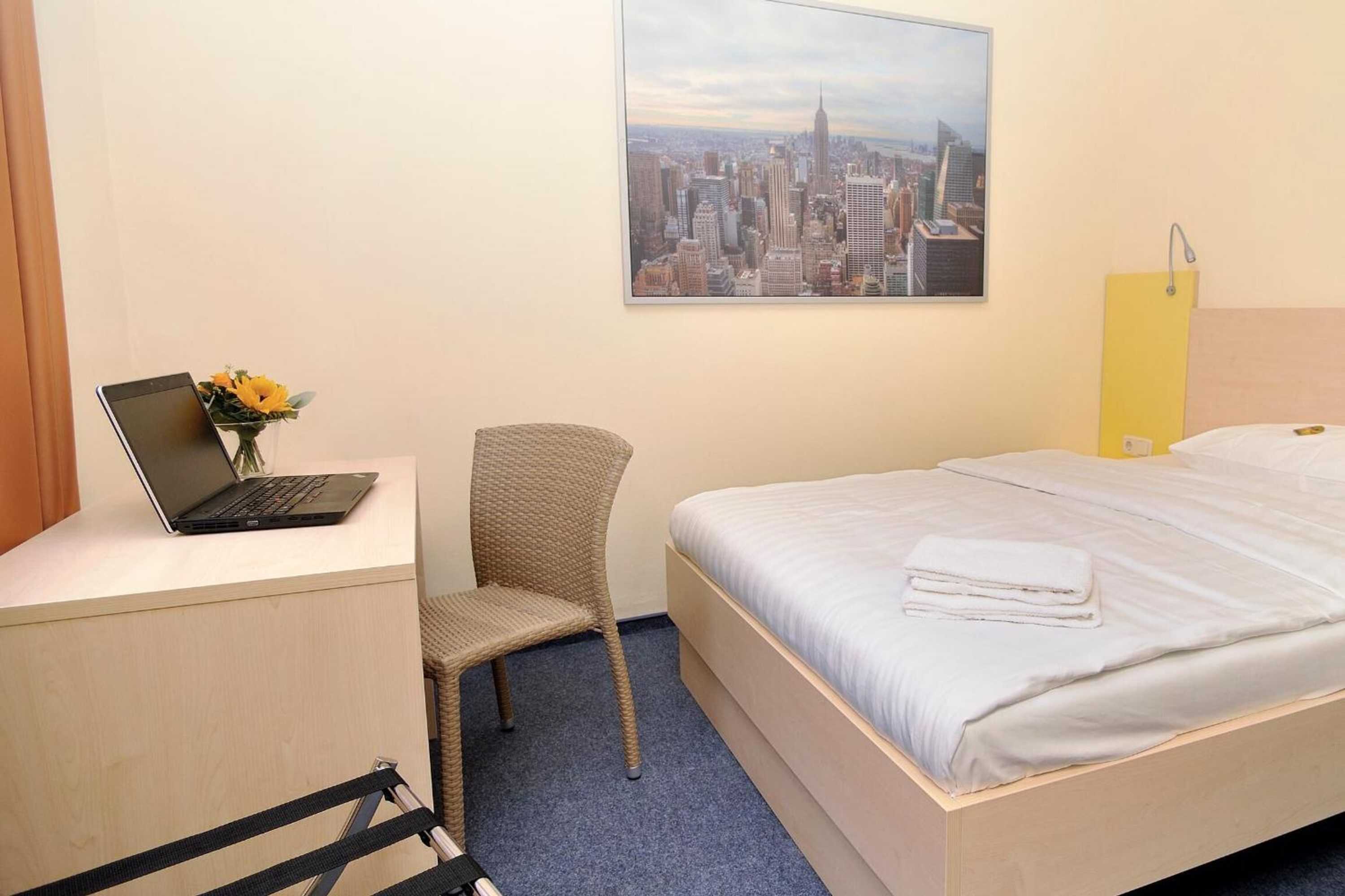 Gift card for Best Deal Airporthotel Weeze Gift card for Best Deal Airporthotel Weeze