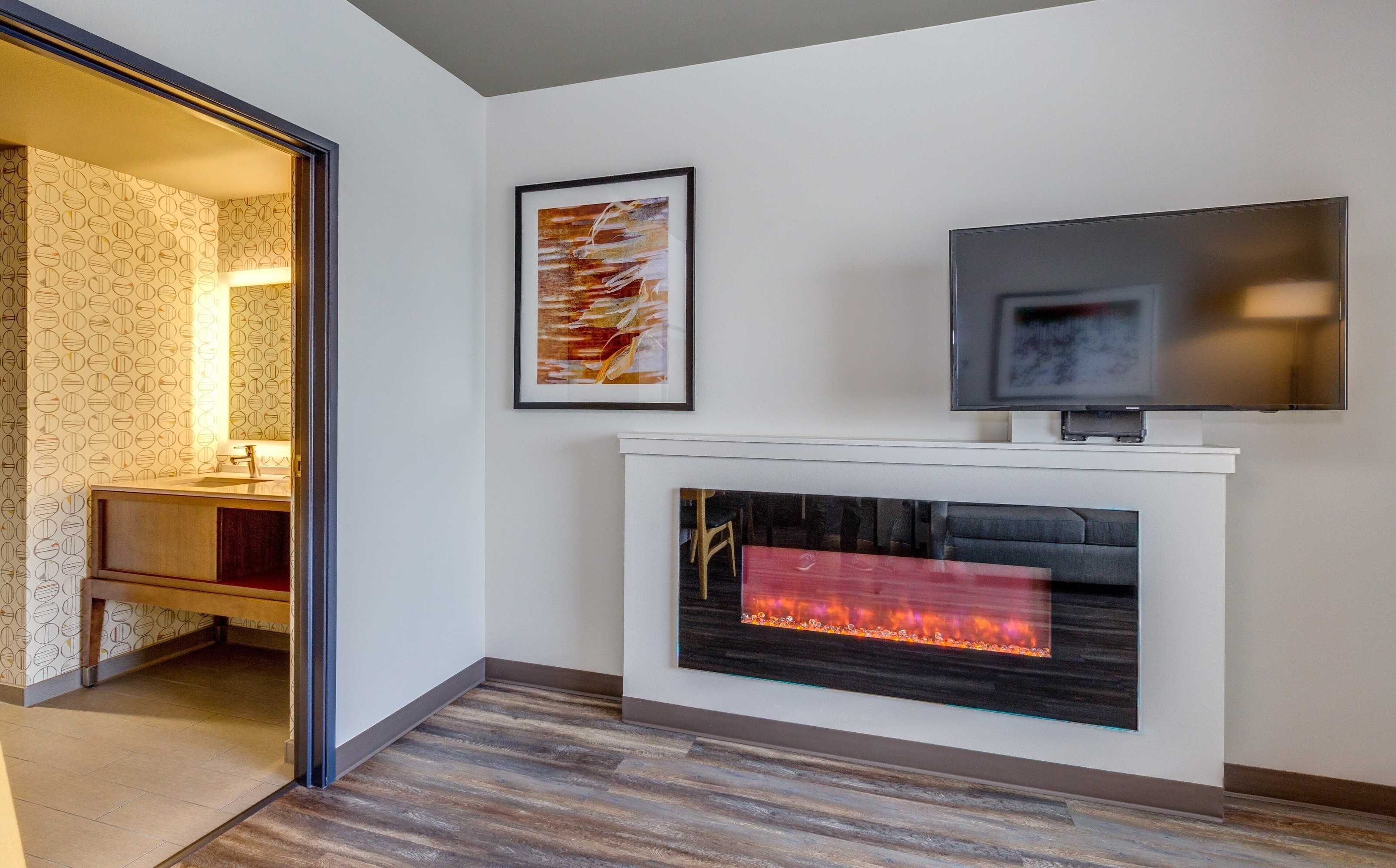 Gift card for Holiday Inn & Suites Bellingham by Ihg Gift card for Holiday Inn & Suites Bellingham by Ihg