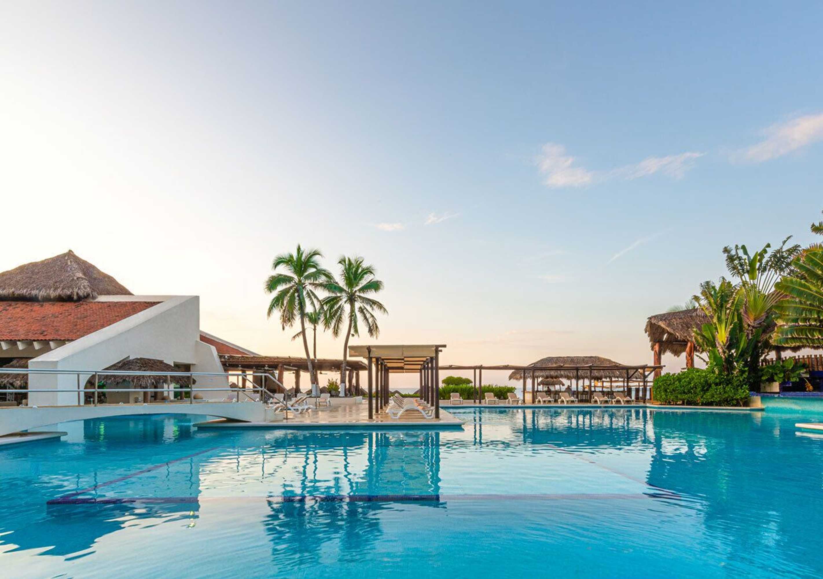 Gift card for Park Royal Beach Ixtapa - All Inclusive Gift card for Park Royal Beach Ixtapa - All Inclusive