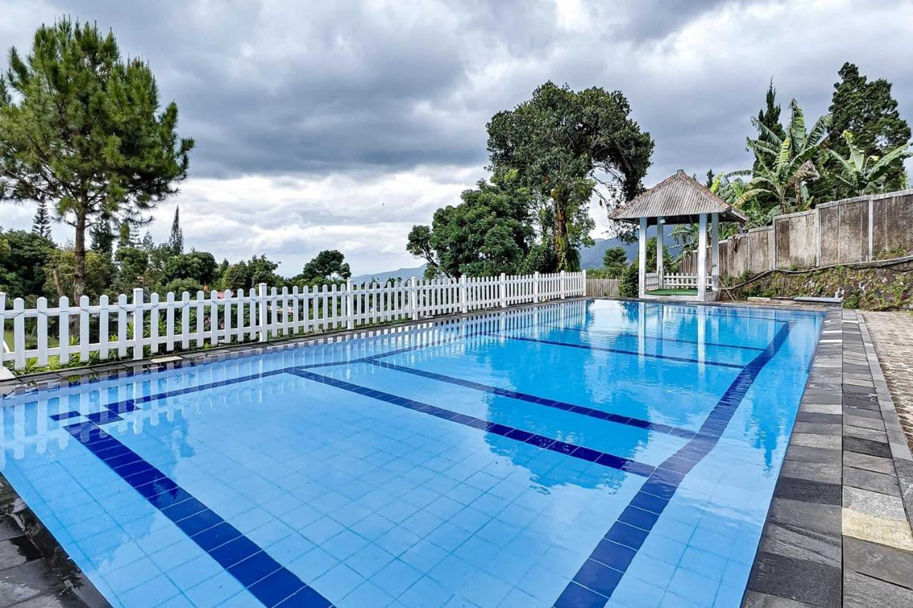 Gift card for Reddoorz Near Taman Safari 3