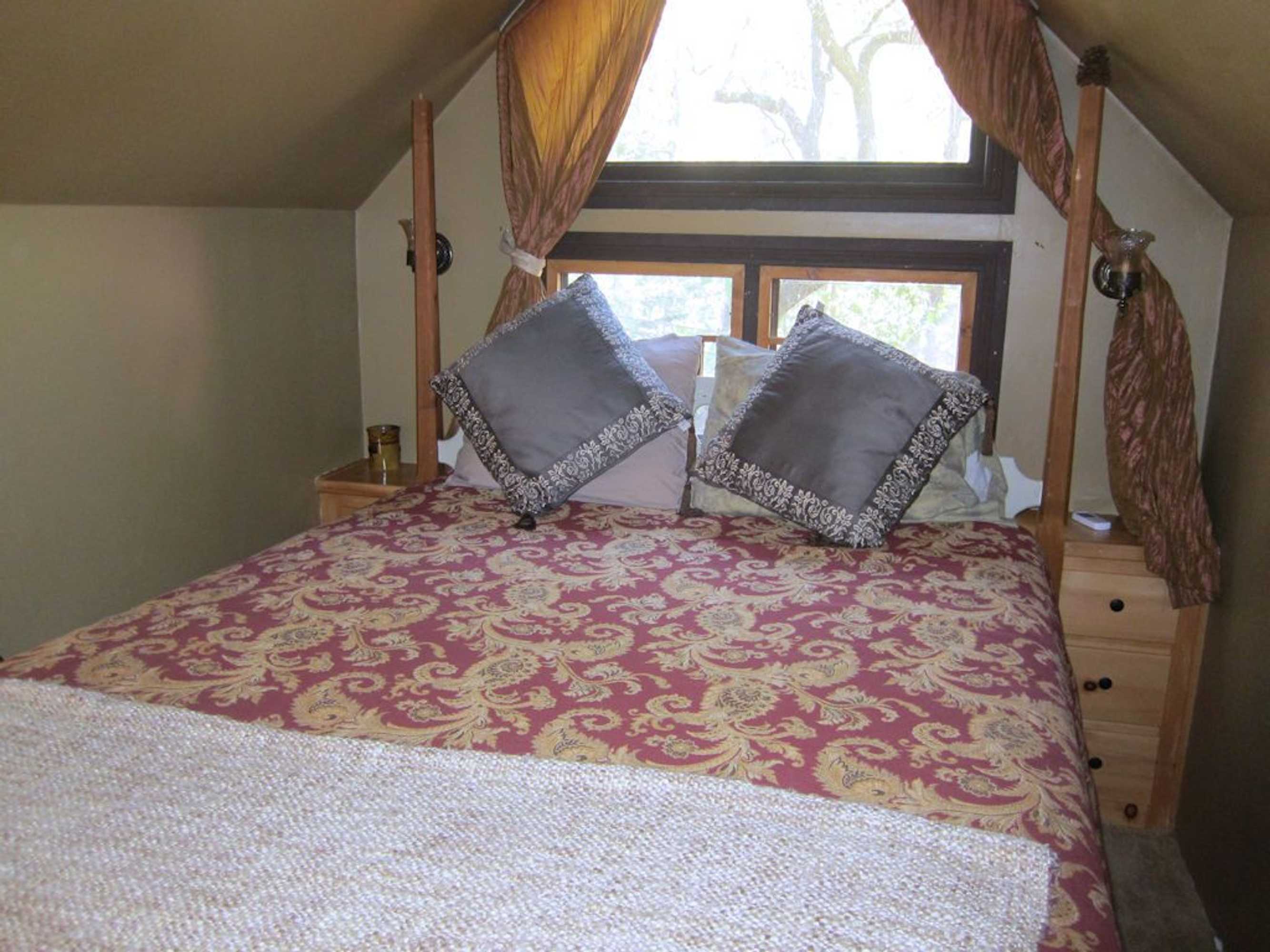 Gift card for Always Inn Idyllwild Vacation Cottages Gift card for Always Inn Idyllwild Vacation Cottages