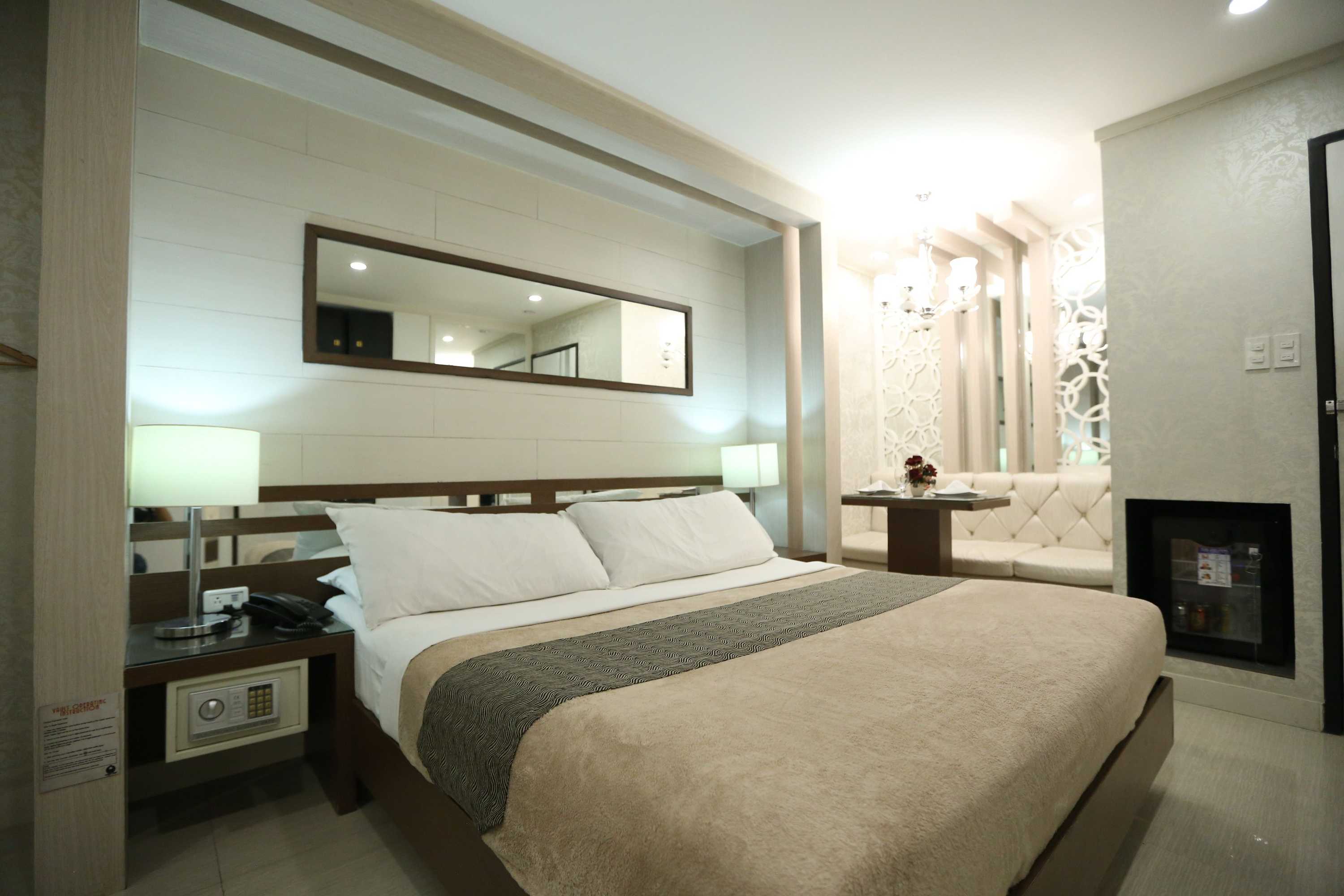 Gift card for Victoria Court Hillcrest - Pasig Gift card for Victoria Court Hillcrest - Pasig