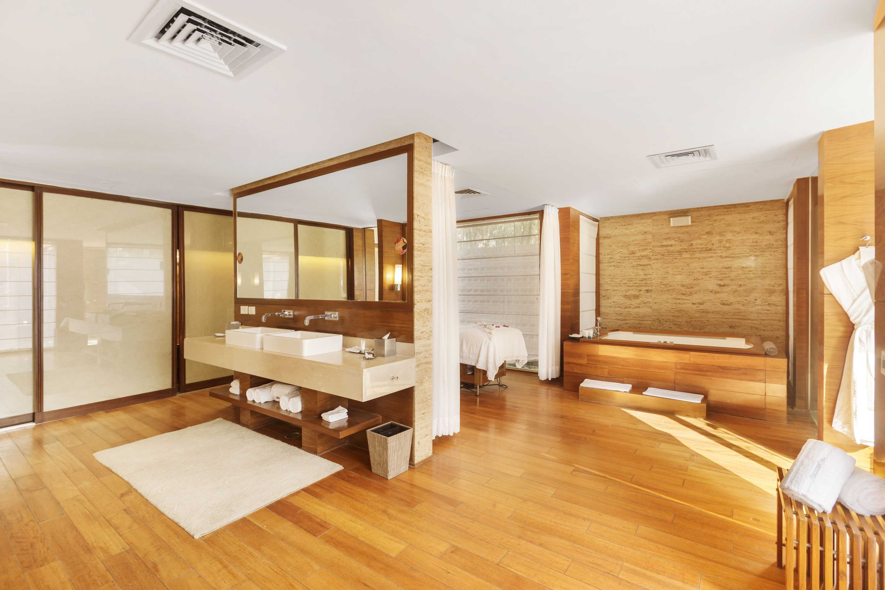 Gift card for The Westin Sohna Resort & Spa Gift card for The Westin Sohna Resort & Spa