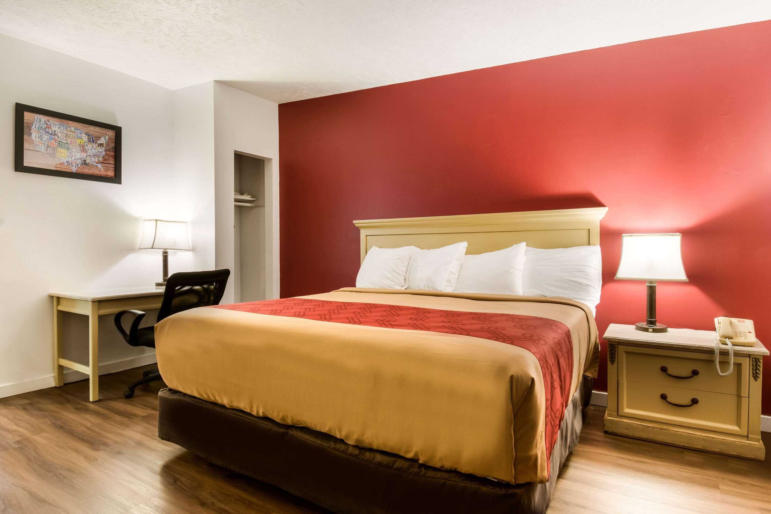 Gift card for Econo Lodge Inn & Suites Lake Harmony - Pocono Mountains Area Gift card for Econo Lodge Inn & Suites Lake Harmony - Pocono Mountains Area