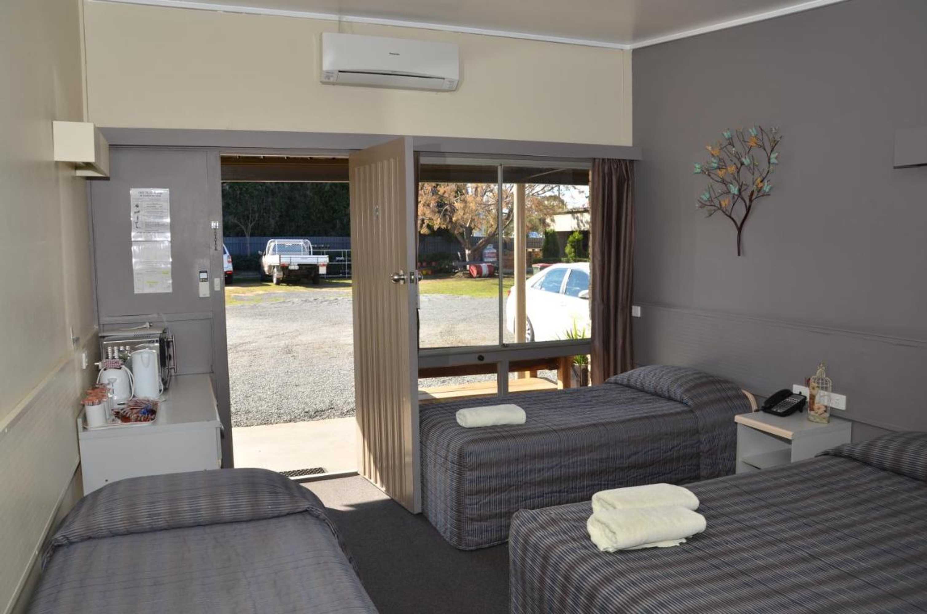 Gift card for Warwick Motor Inn