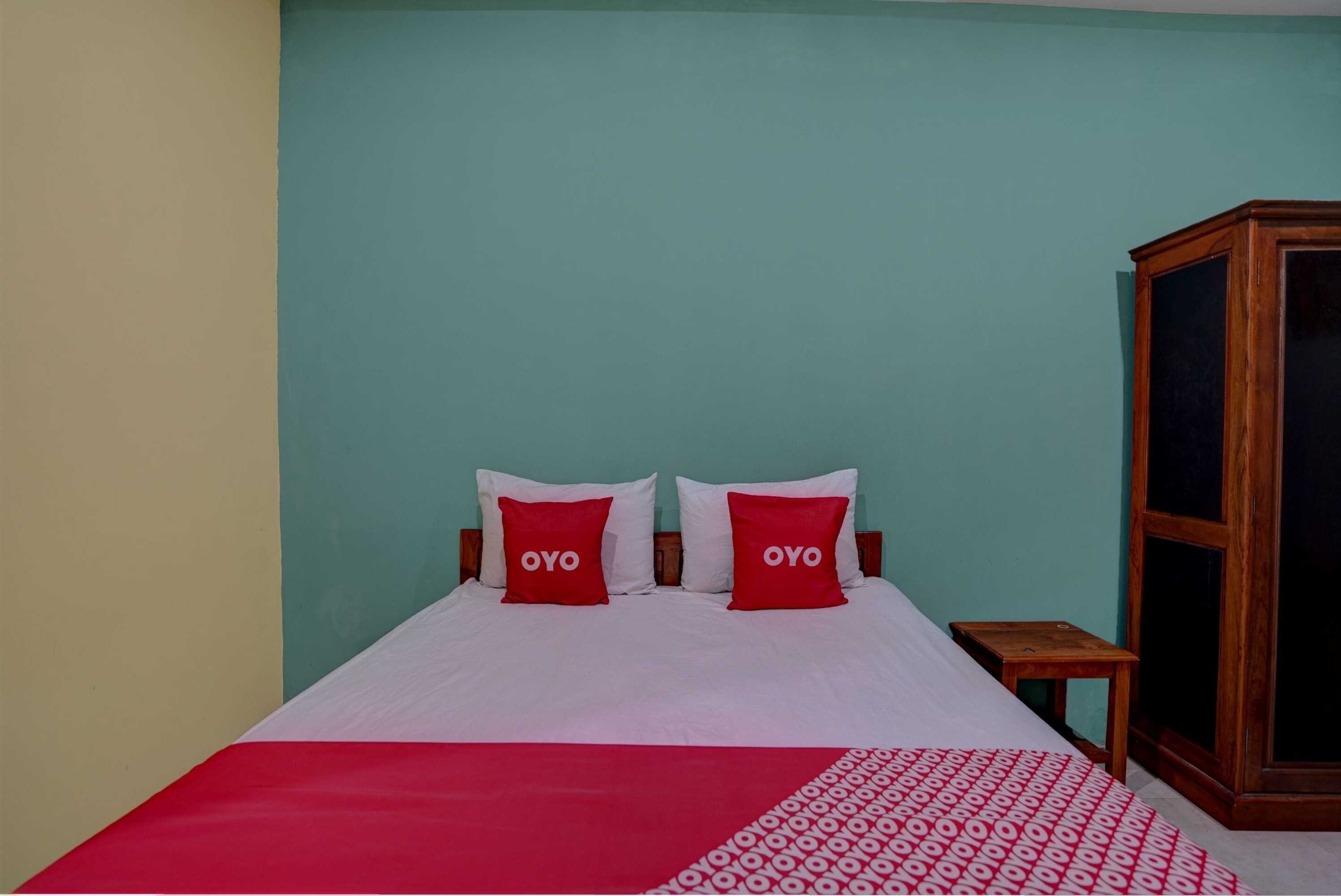 Gift card for Oyo 92896 Hotel Sahabat Syariah Near Plasa Telkom Bawean Gift card for Oyo 92896 Hotel Sahabat Syariah Near Plasa Telkom Bawean