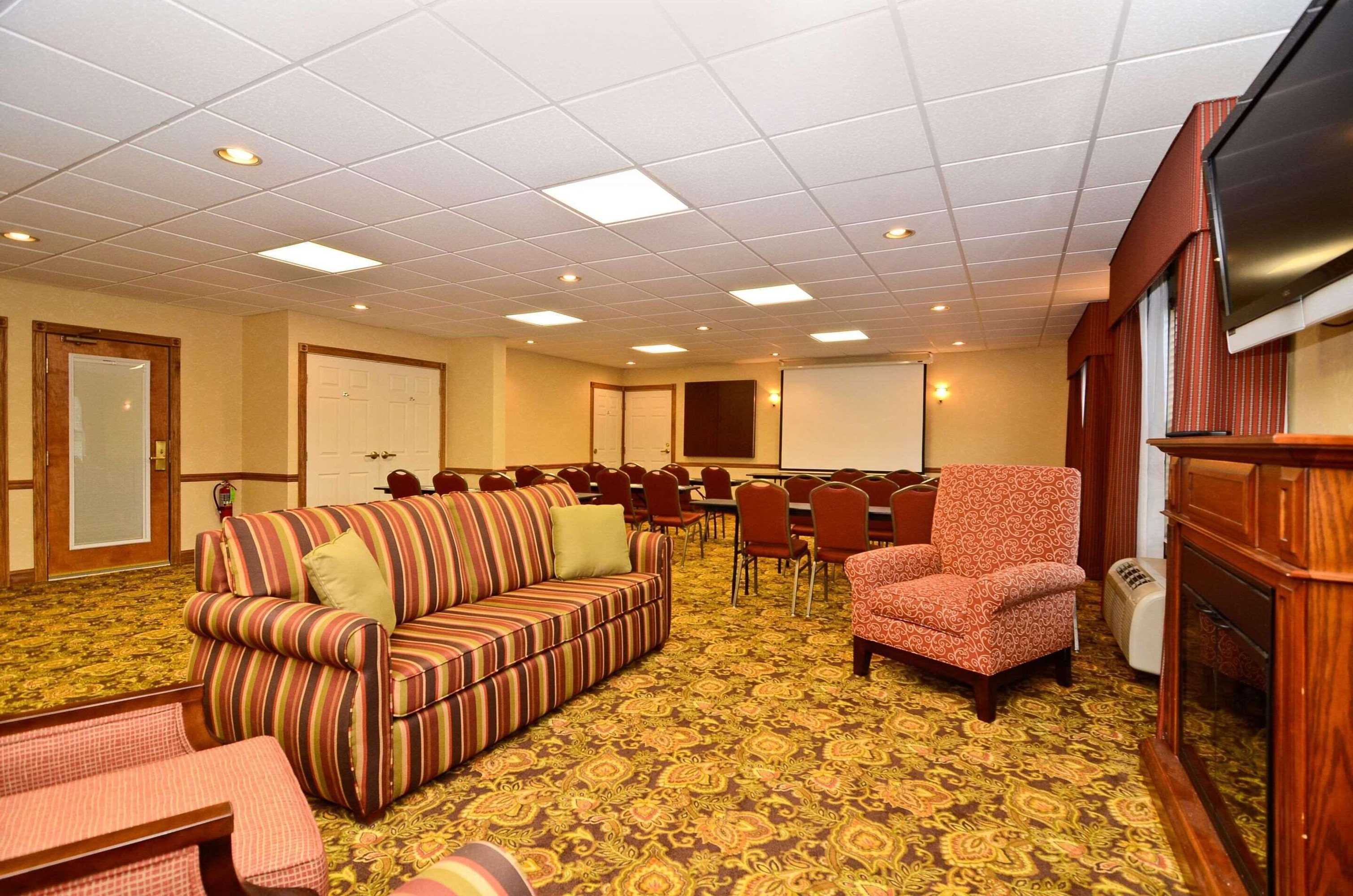 Gift card for Country Inn & Suites by Radisson, Stevens Point, WI Gift card for Country Inn & Suites by Radisson, Stevens Point, WI
