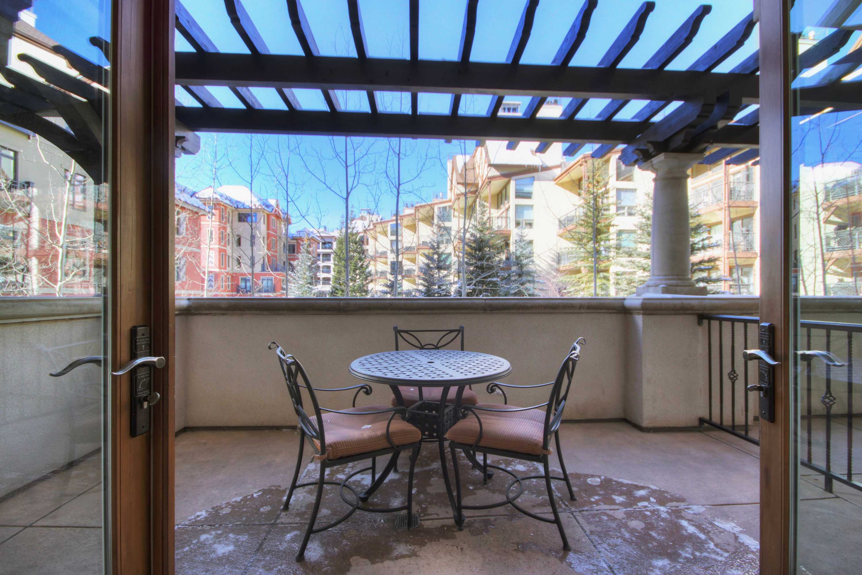 Gift card for Platinum 3 Bedroom Vacation Rental In The Heart Of Vail That Includes Ski Valet, Ski Deck, Rooftop Pool, Panoramic Views Gift card for Platinum 3 Bedroom Vacation Rental In The Heart Of Vail That Includes Ski Valet, Ski Deck, Rooftop Pool, Panoramic Views