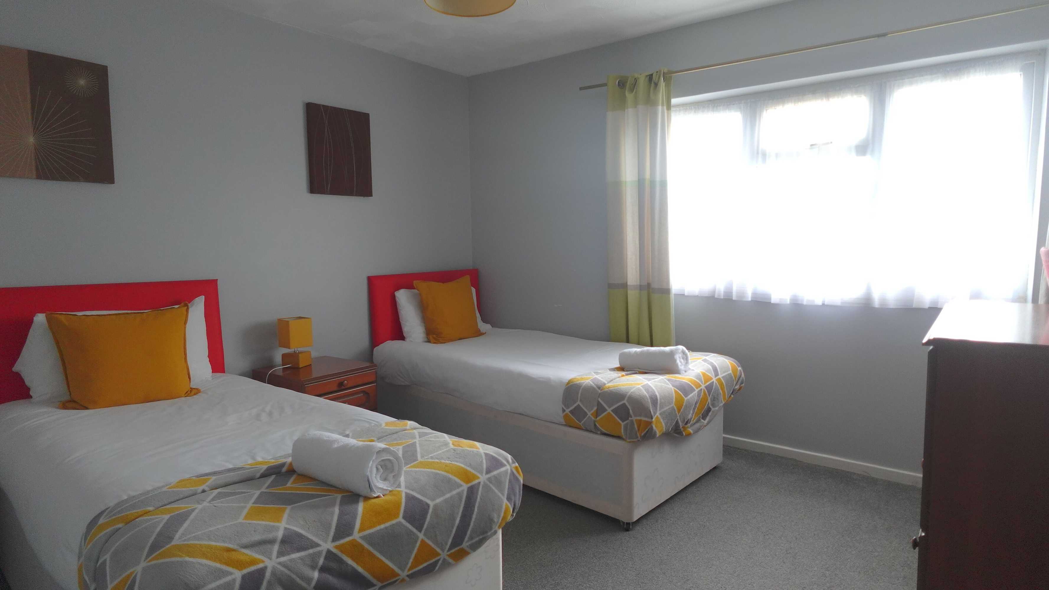 Gift card for Eddiwick House - Huku Kwetu Dunstable -Spacious 4 Bedroom House Gift card for Eddiwick House - Huku Kwetu Dunstable -Spacious 4 Bedroom House