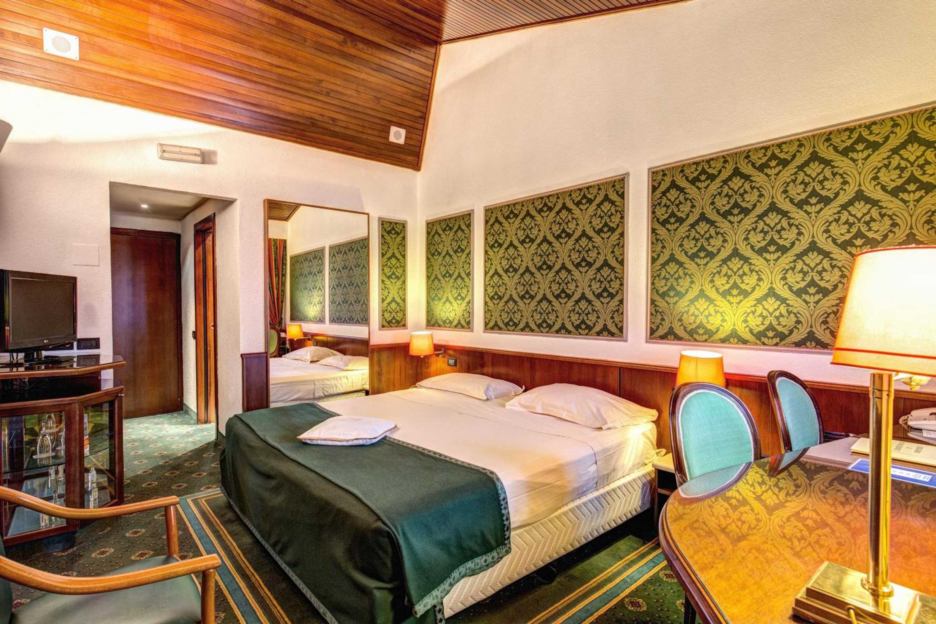 Gift card for Hotel Motel Regal