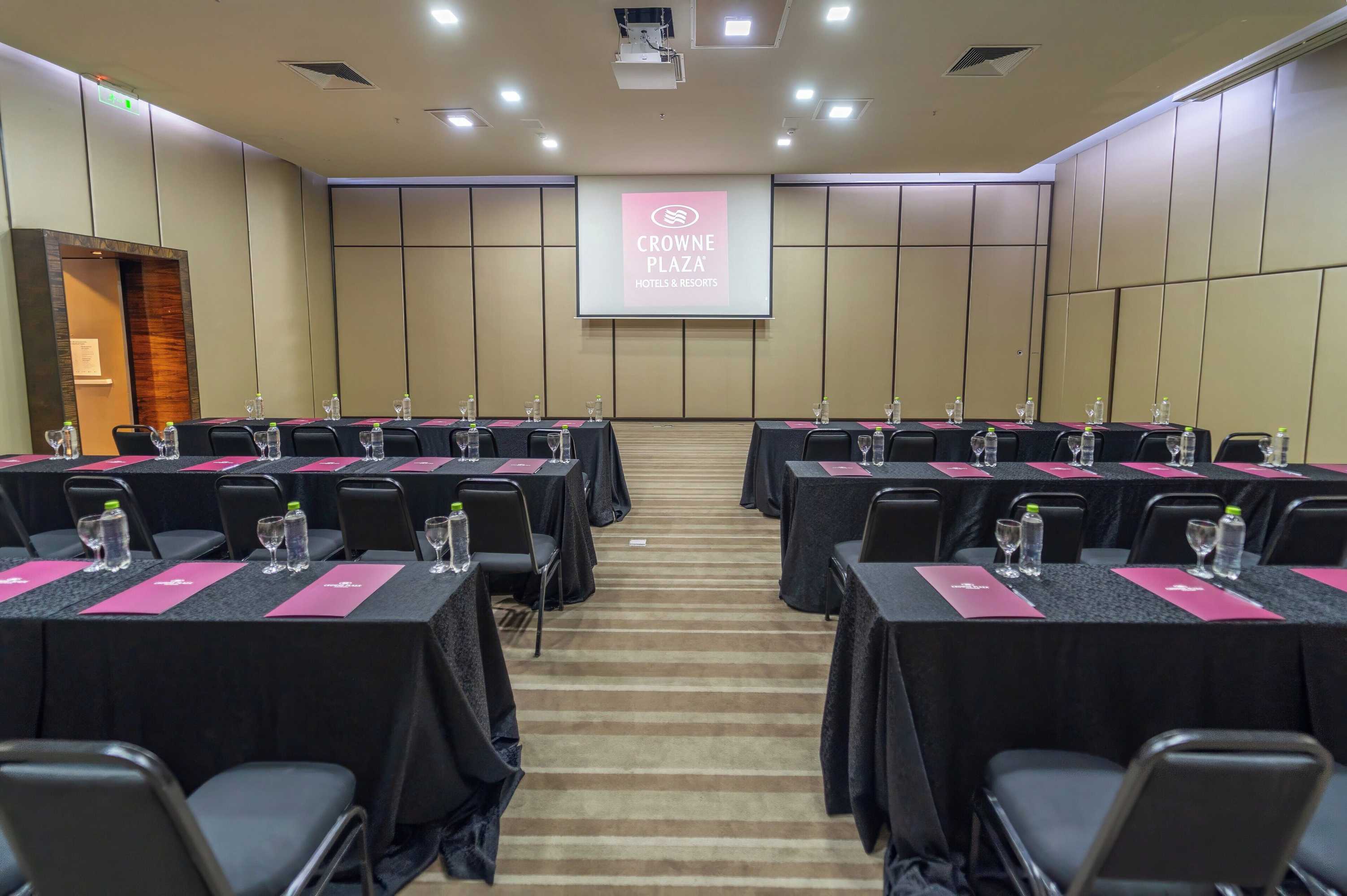 Gift card for Crowne Plaza Asuncion by Ihg Gift card for Crowne Plaza Asuncion by Ihg
