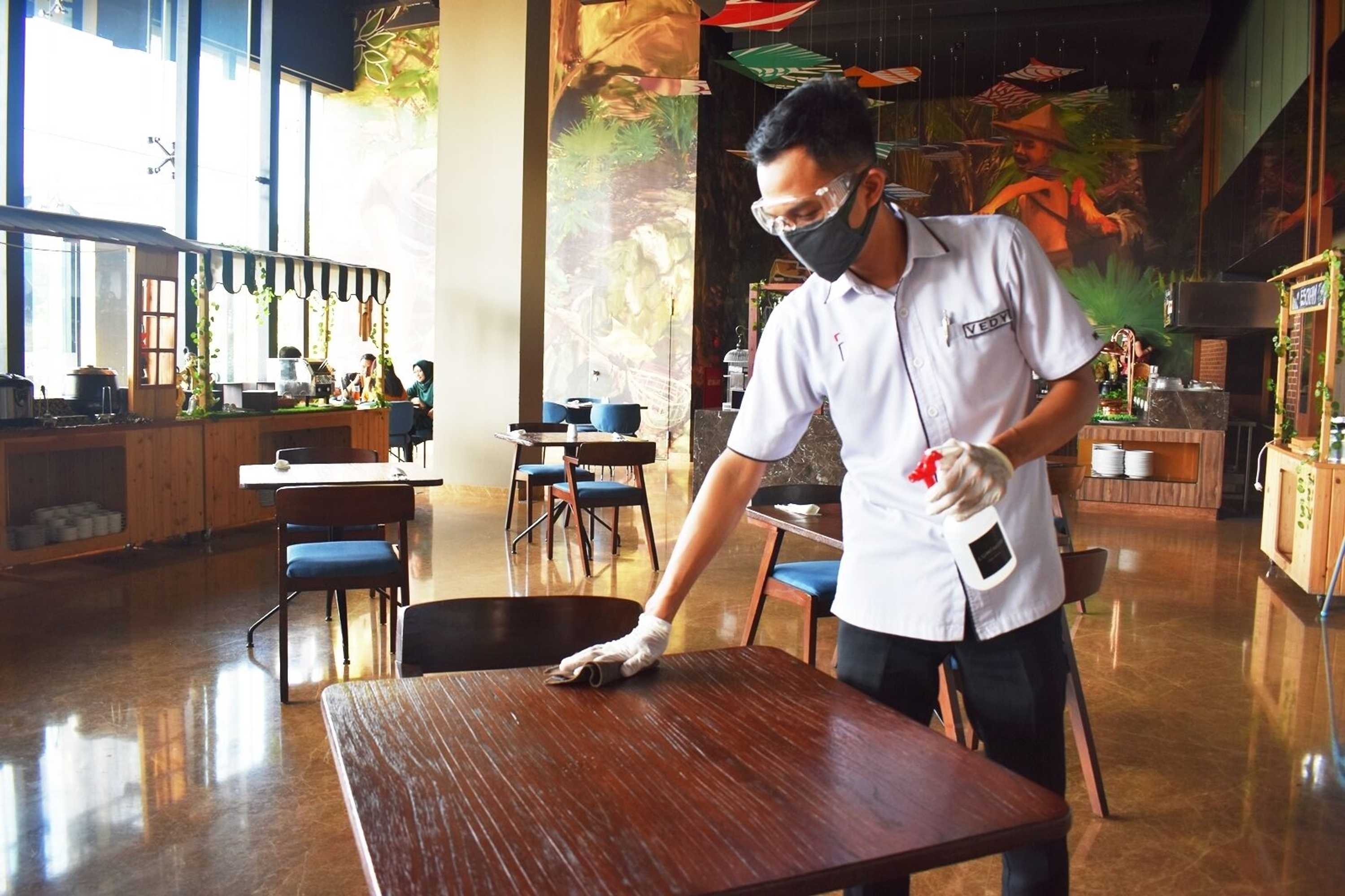 Gift card for Luminor Hotel Airport Sidoarjo by WH Gift card for Luminor Hotel Airport Sidoarjo by WH
