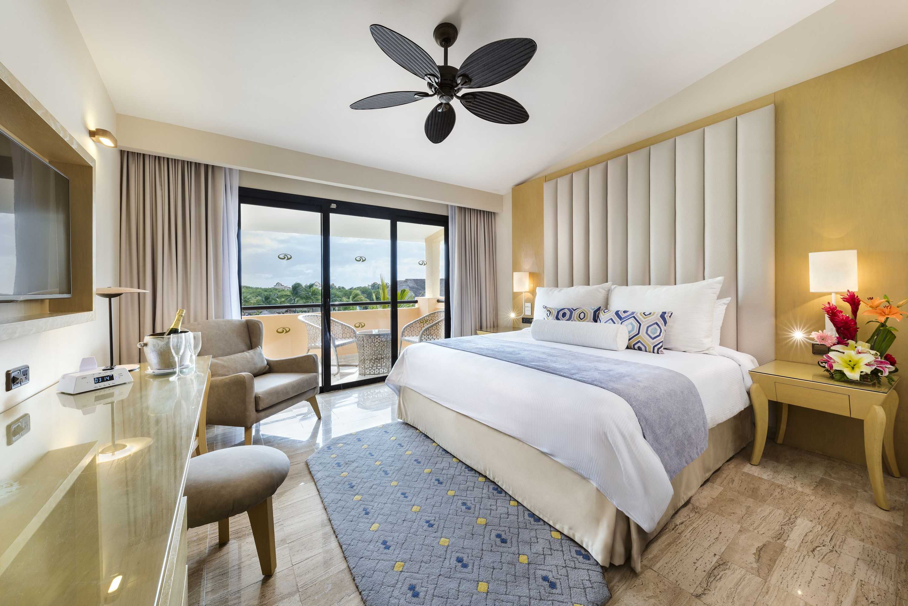Gift card for Grand Palladium White Sand Resort & Spa All Inclusive Gift card for Grand Palladium White Sand Resort & Spa All Inclusive