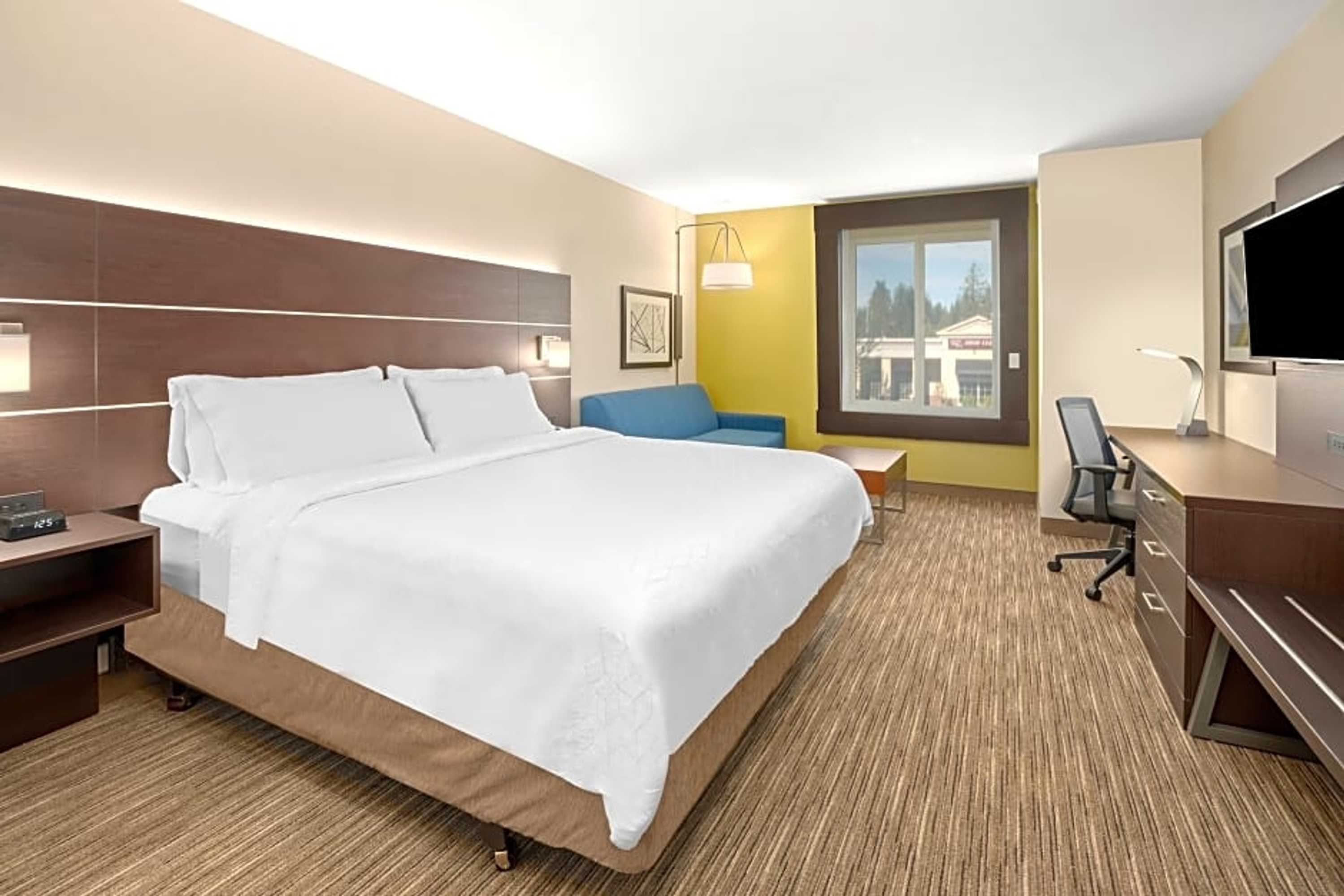Gift card for Holiday Inn Express & Suites Marysville by Ihg Gift card for Holiday Inn Express & Suites Marysville by Ihg