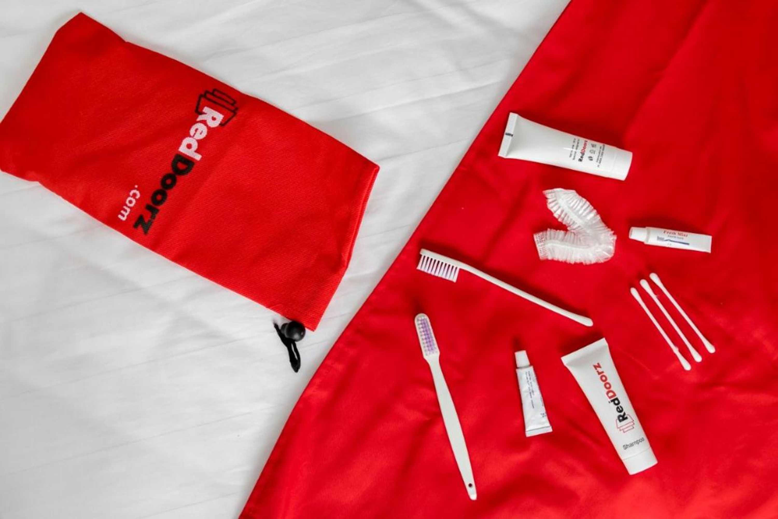 Gift card for Artayya Puri Homestay Near Terminal Purabaya Madiun Mitra Reddoorz