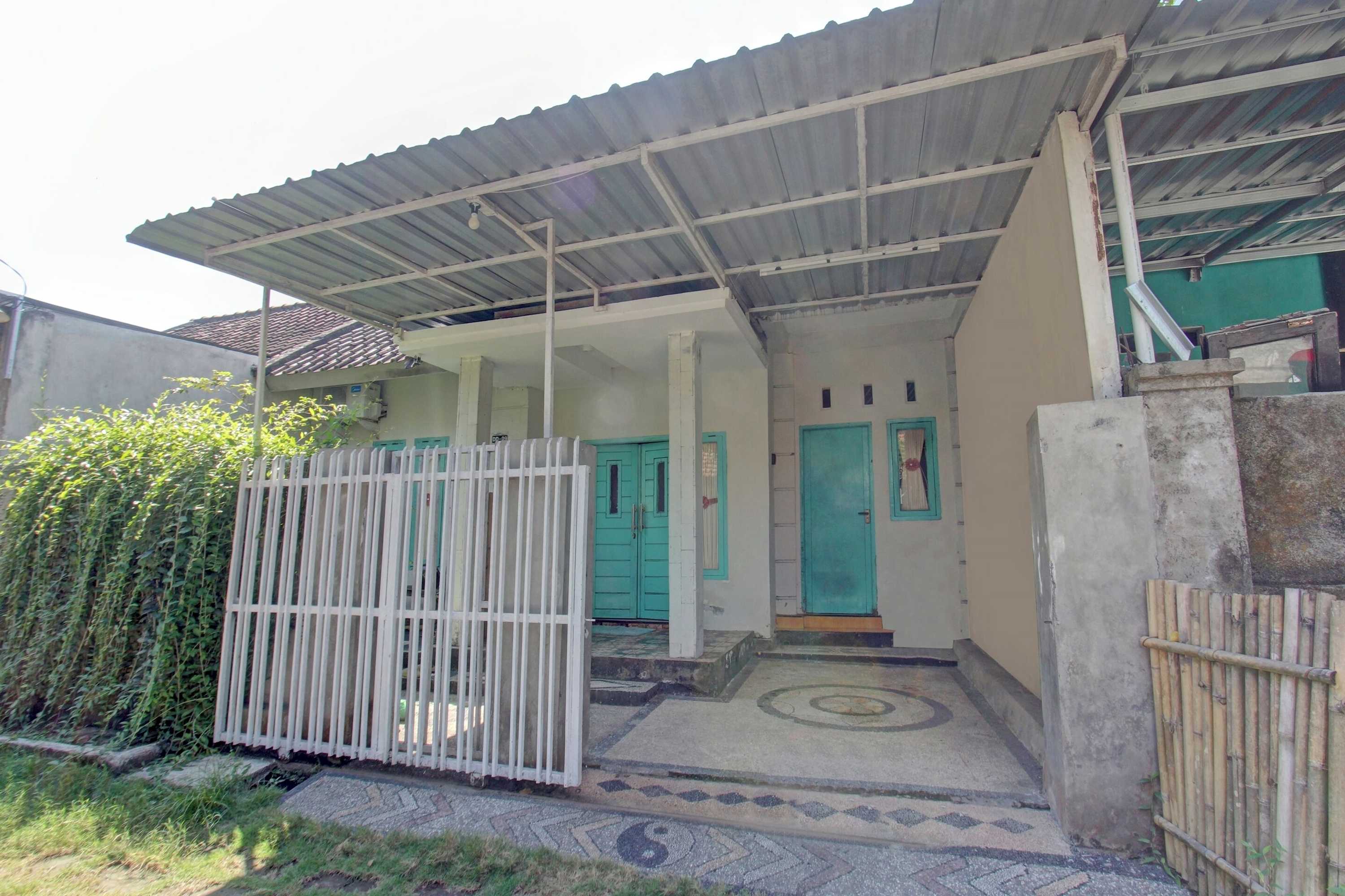 Gift card for Oyo 92825 Kamar Lombok Gift card for Oyo 92825 Kamar Lombok