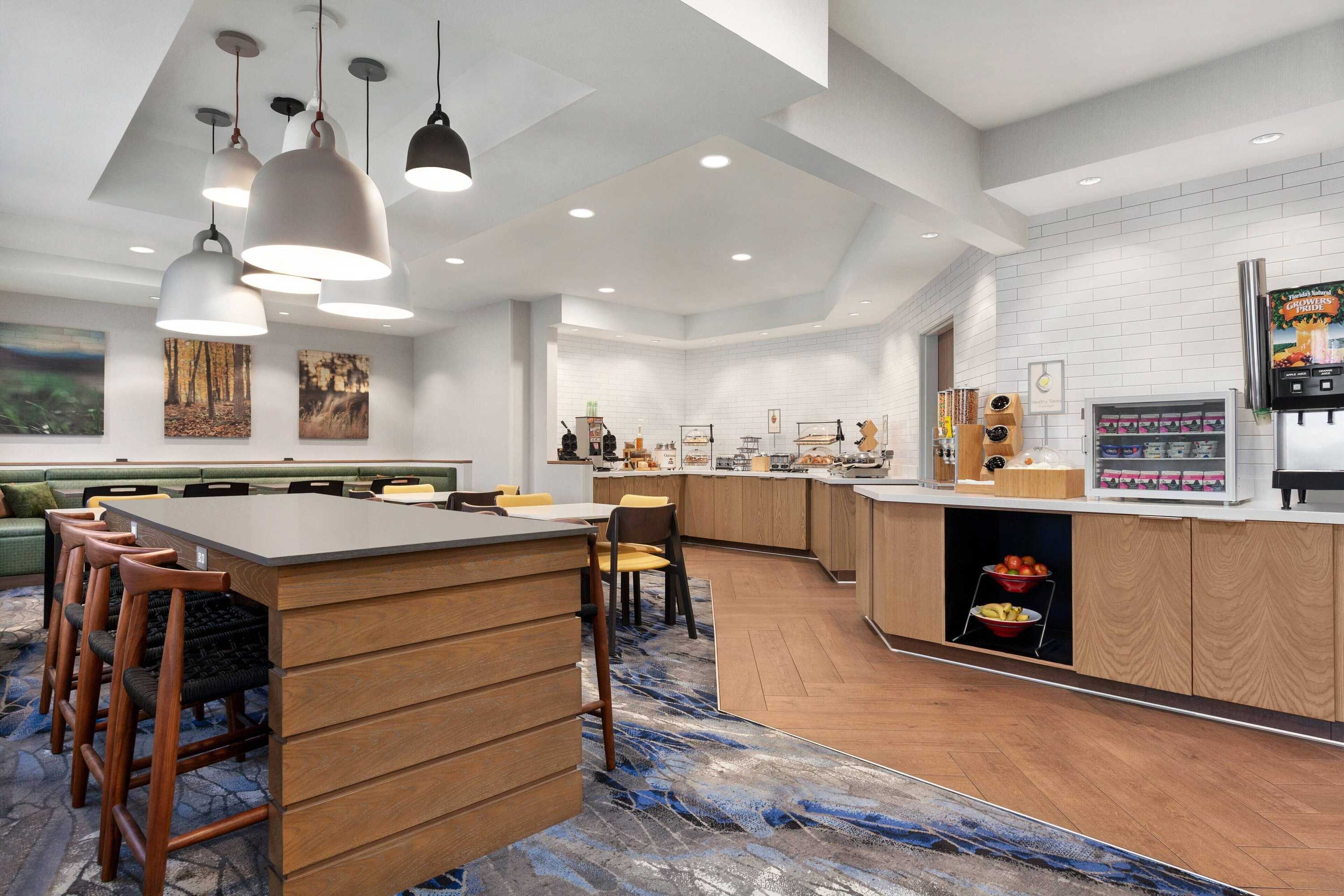 Gift card for Fairfield Inn by Marriott Visalia Sequoia Gift card for Fairfield Inn by Marriott Visalia Sequoia