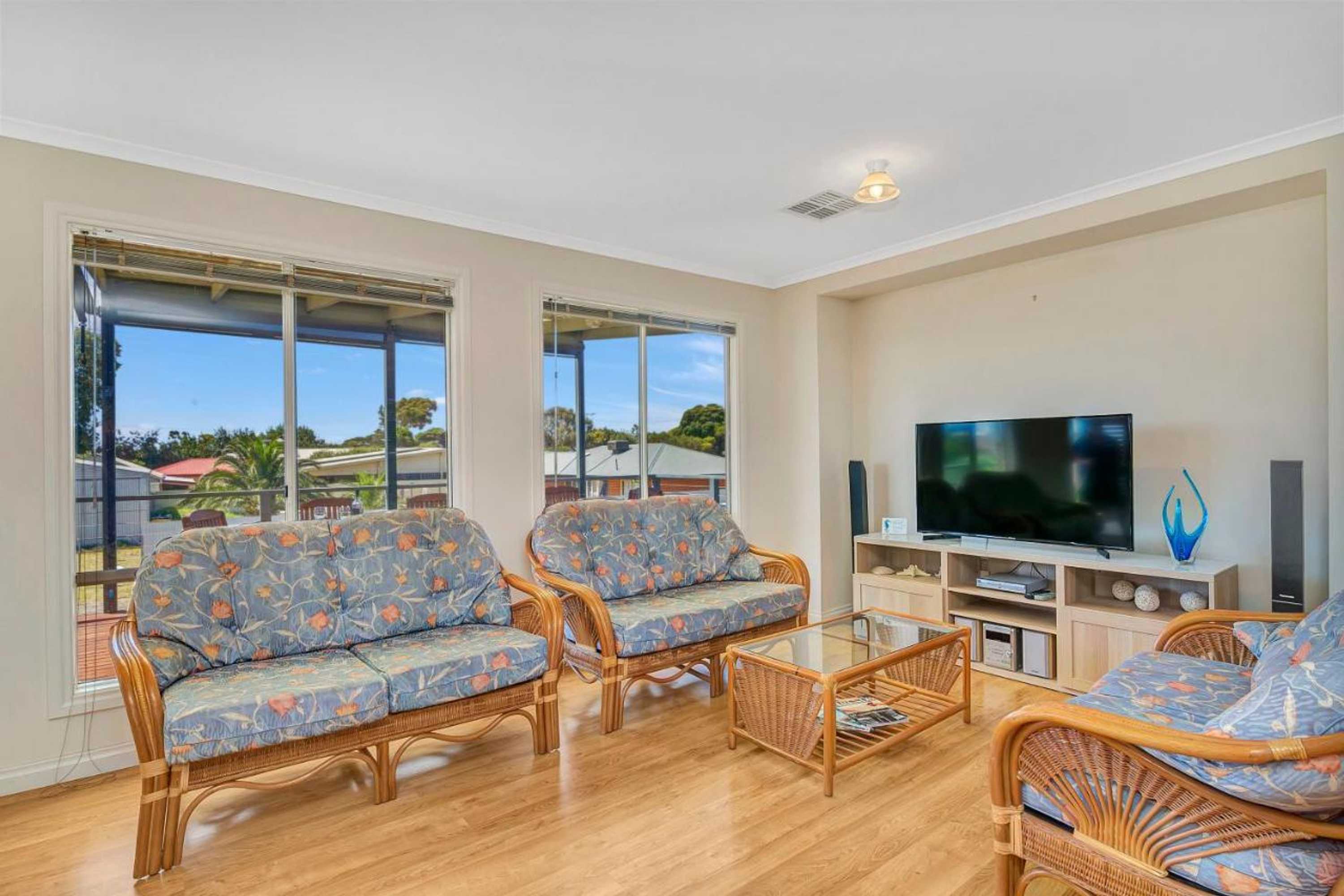 Gift card for Green Reef Beach House - Aldinga Beach - C21 Southcoast Holidays Gift card for Green Reef Beach House - Aldinga Beach - C21 Southcoast Holidays