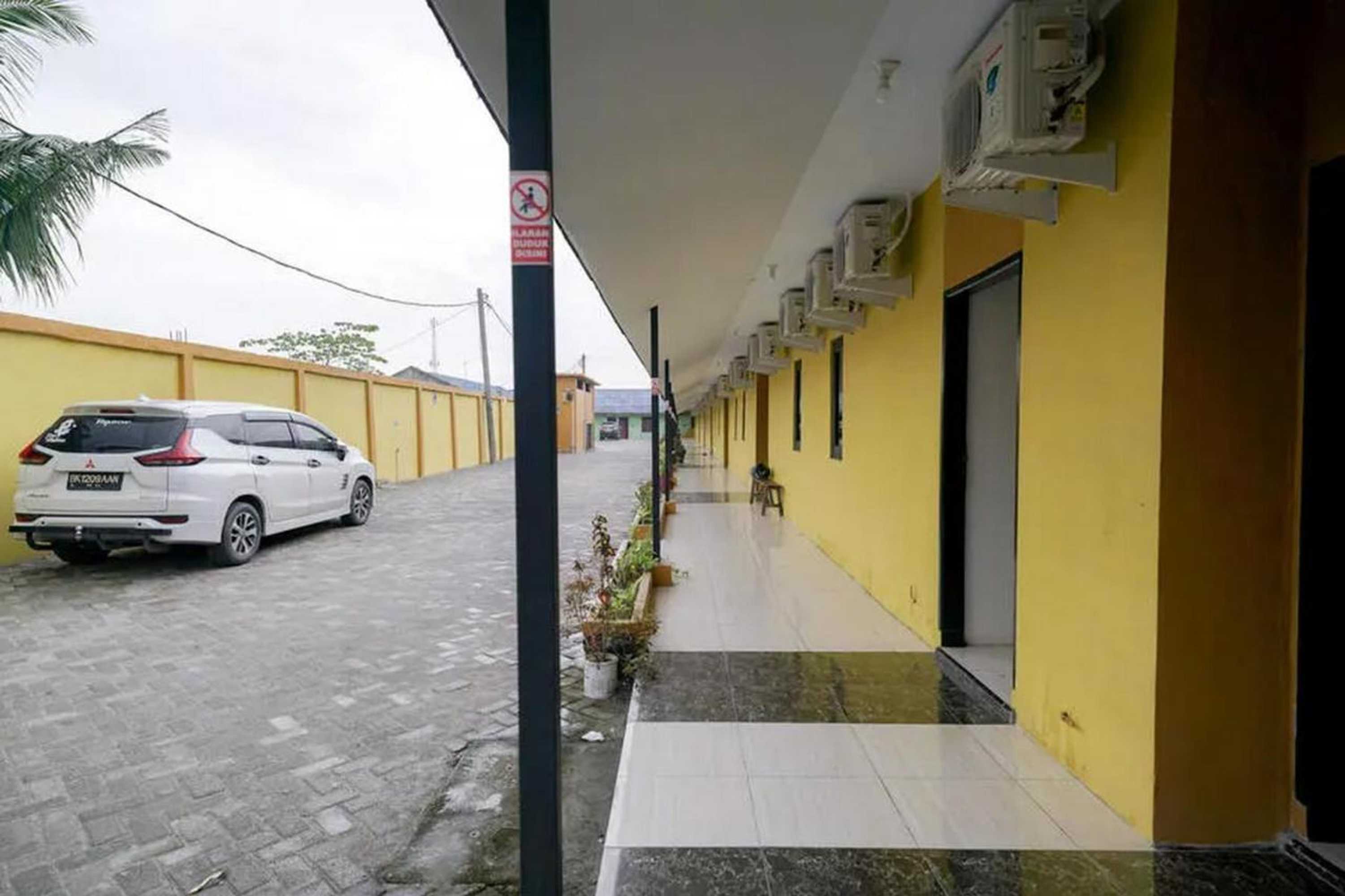 Gift card for Reddoorz Near Ekowisata Mangrove Belawan Medan